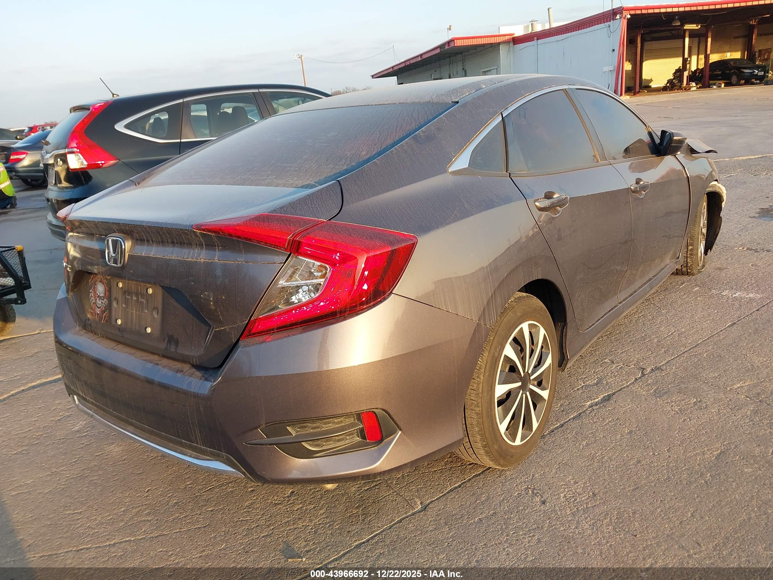 HONDA CIVIC image 4