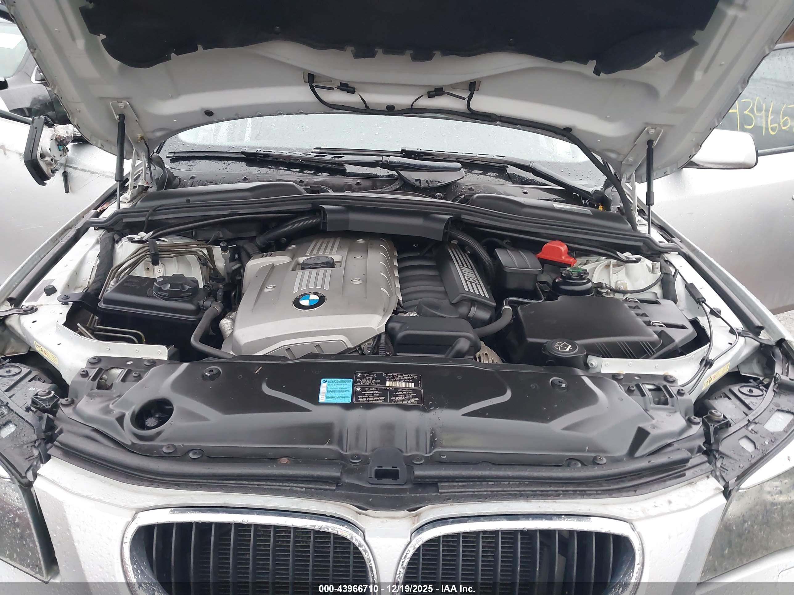 BMW 530XI image 10