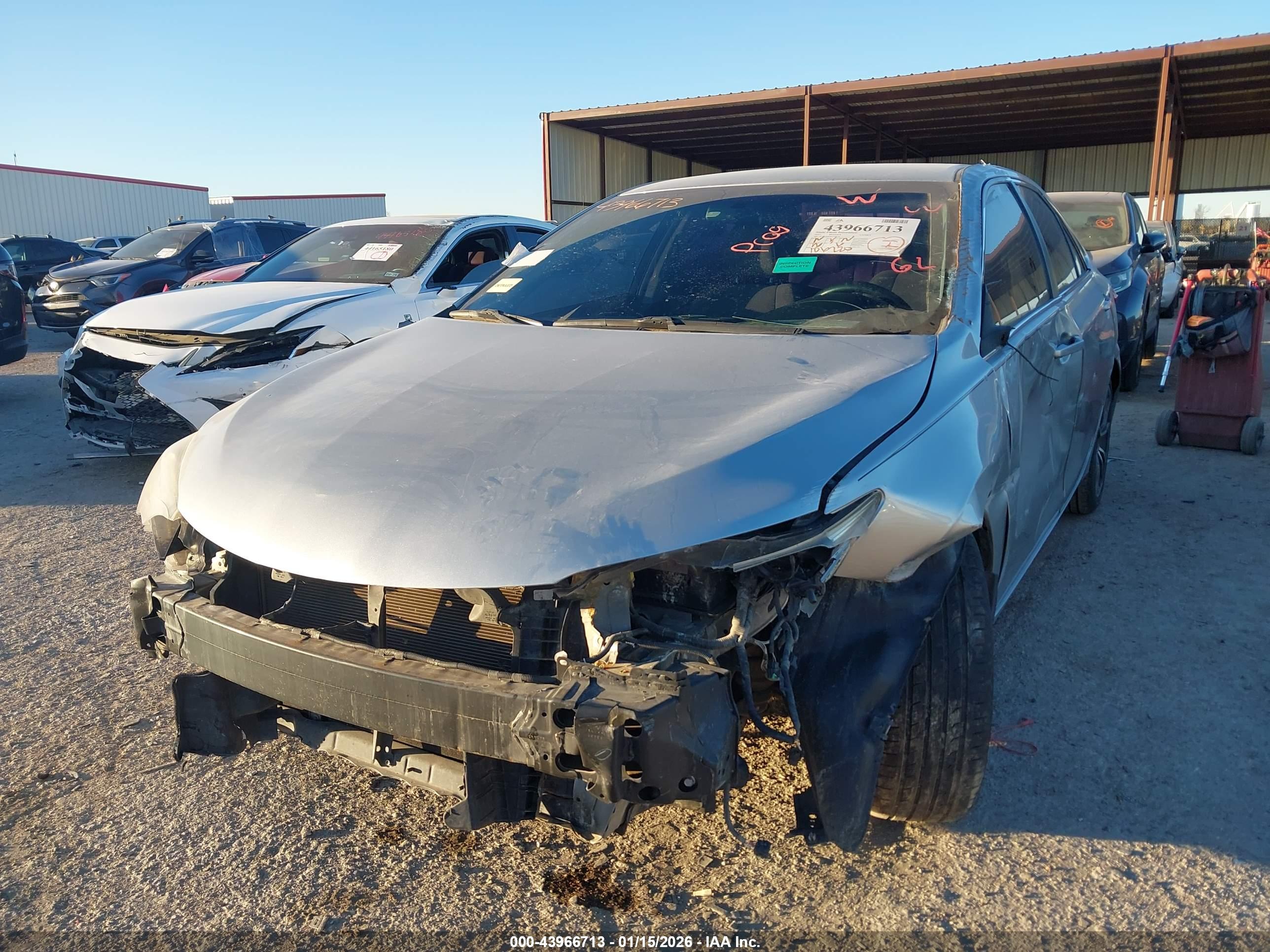 TOYOTA CAMRY image 2