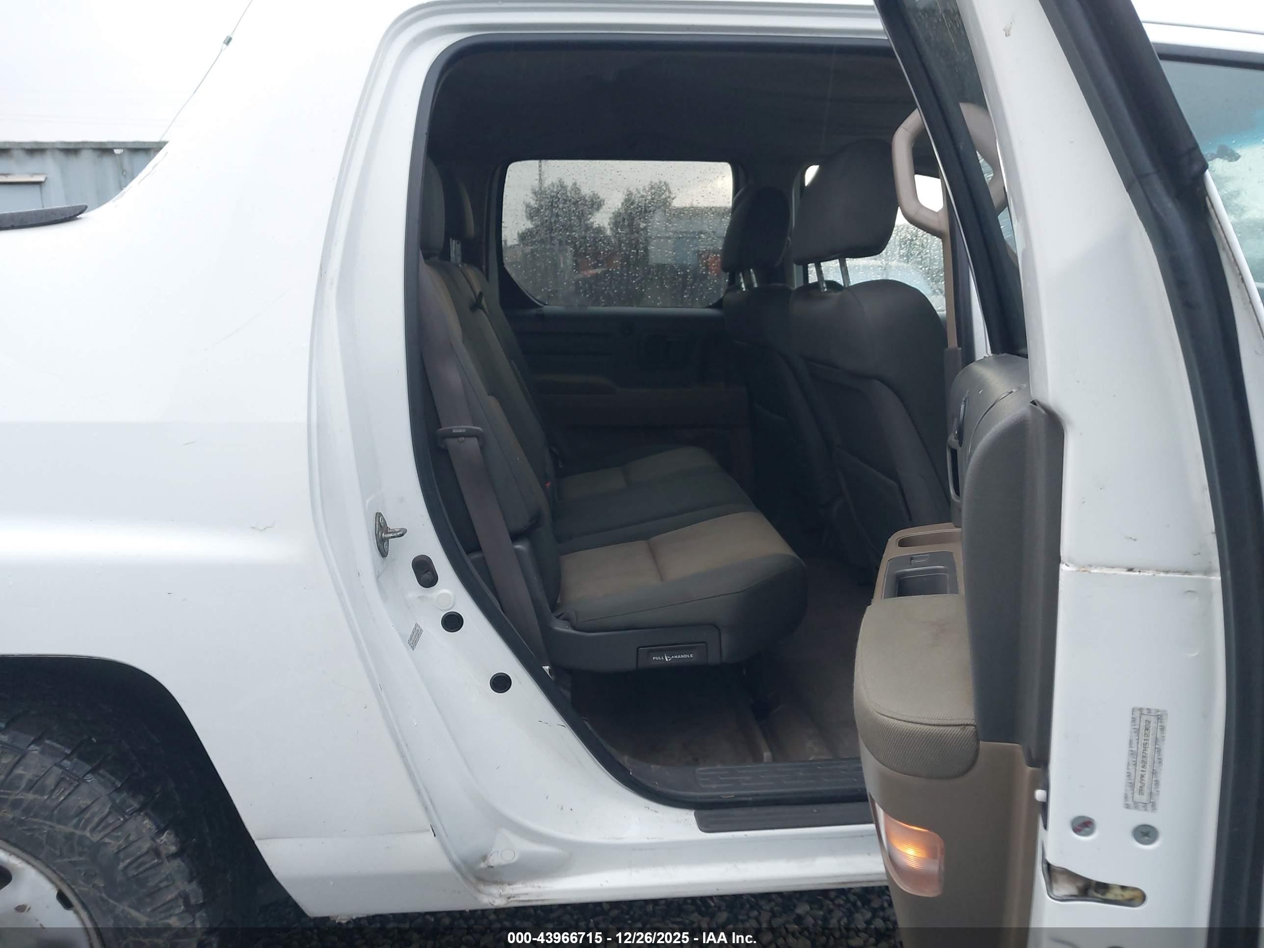 HONDA RIDGELINE image 8