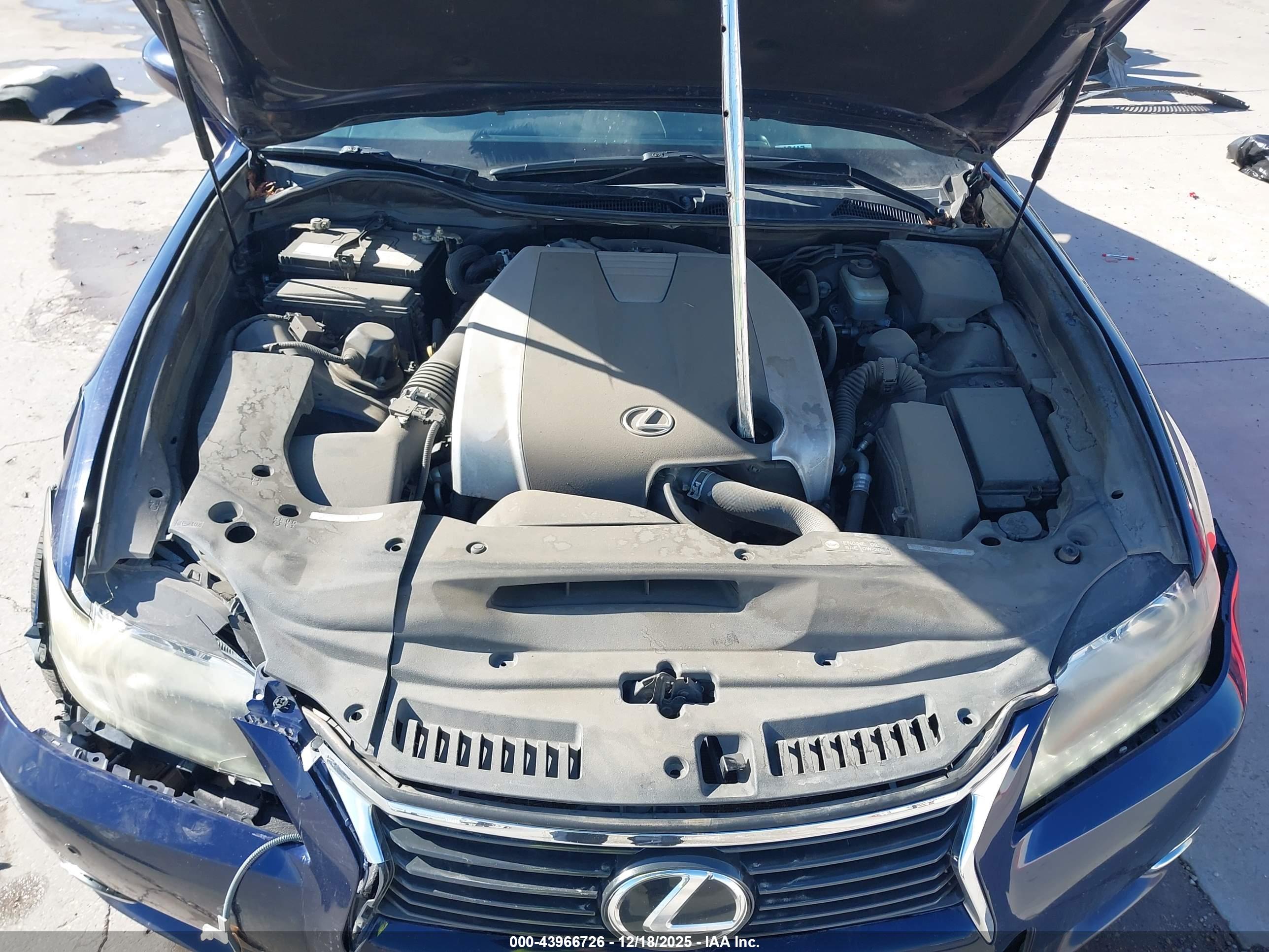 LEXUS GS image 10
