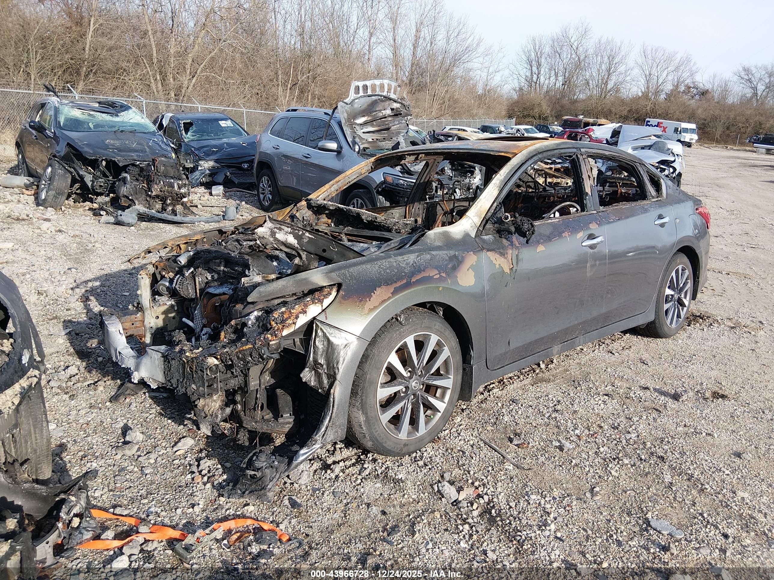 NISSAN ALTIMA image 2