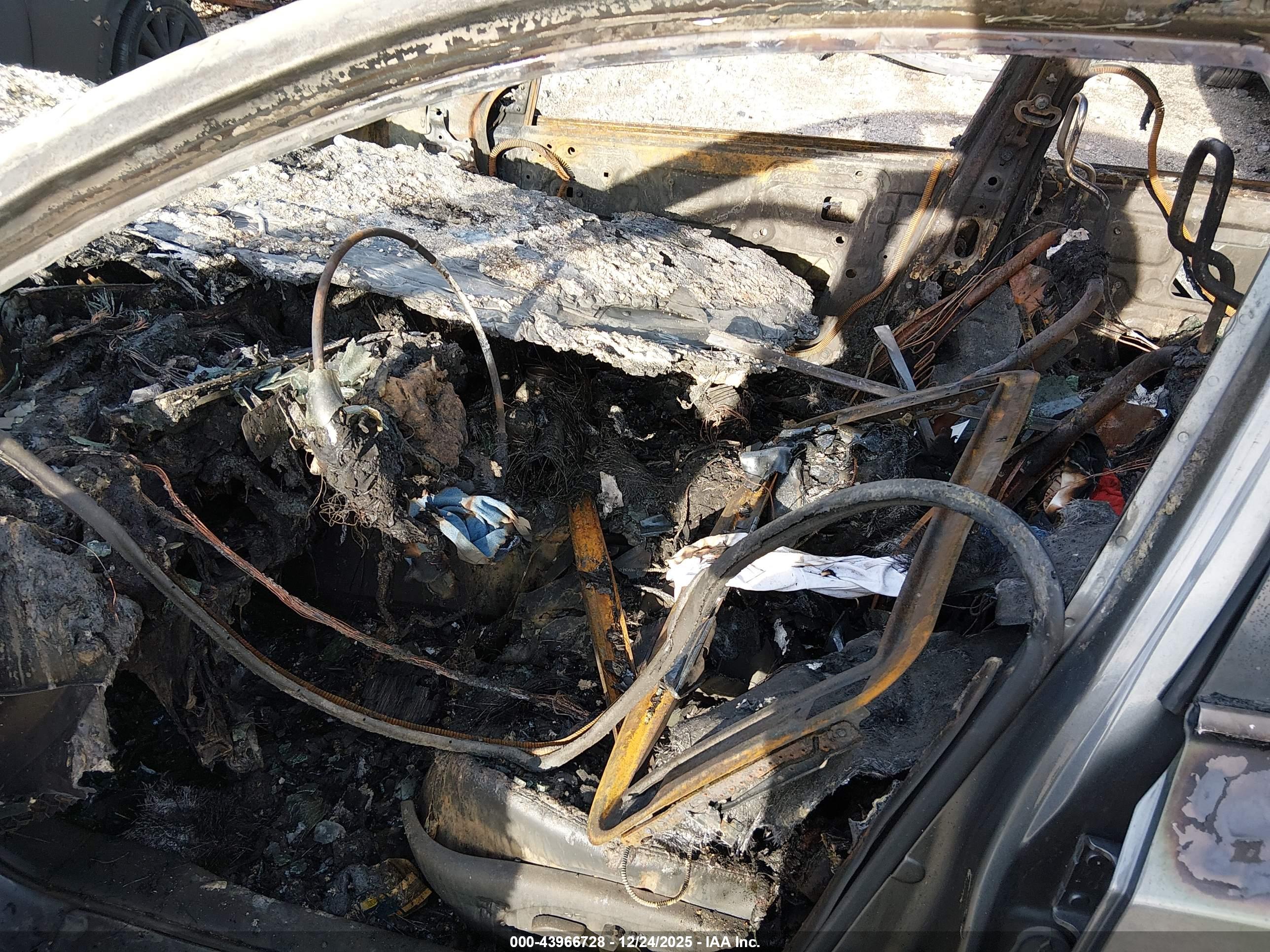 NISSAN ALTIMA image 6