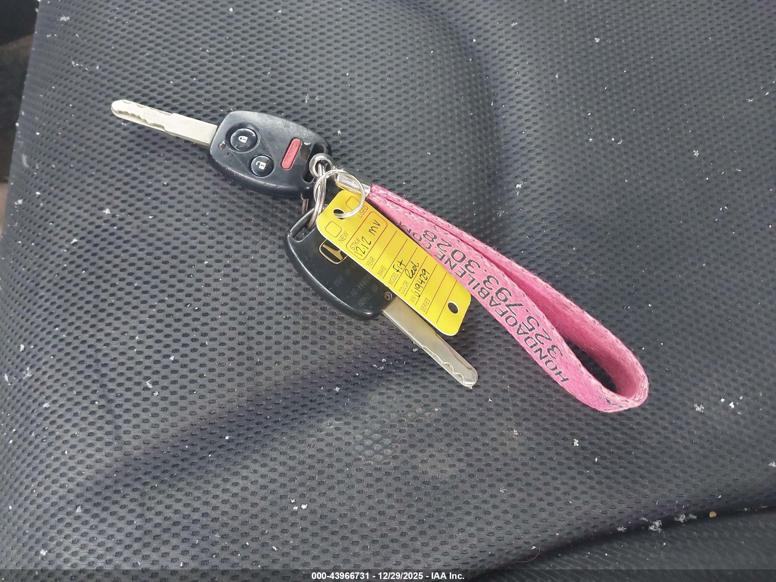 HONDA FIT image 11