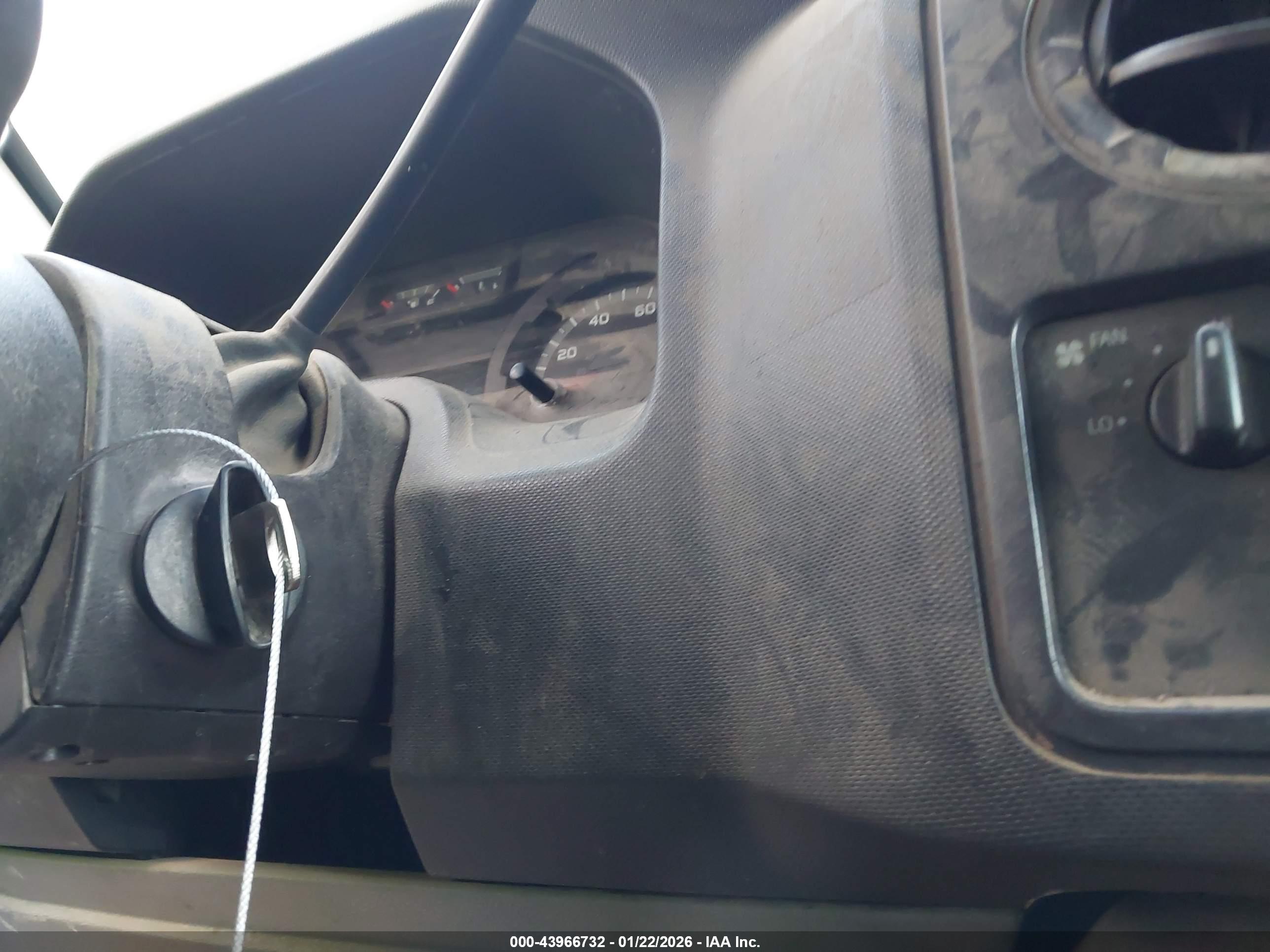 FORD E-450 image 11