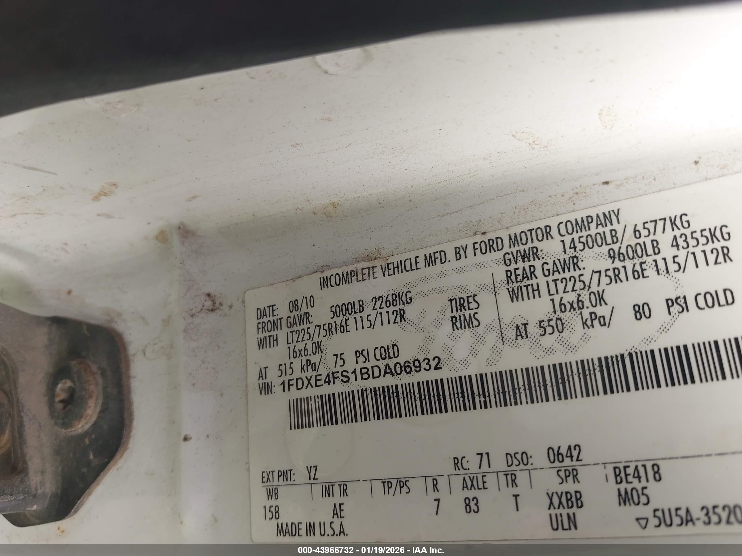 FORD E-450 image 9