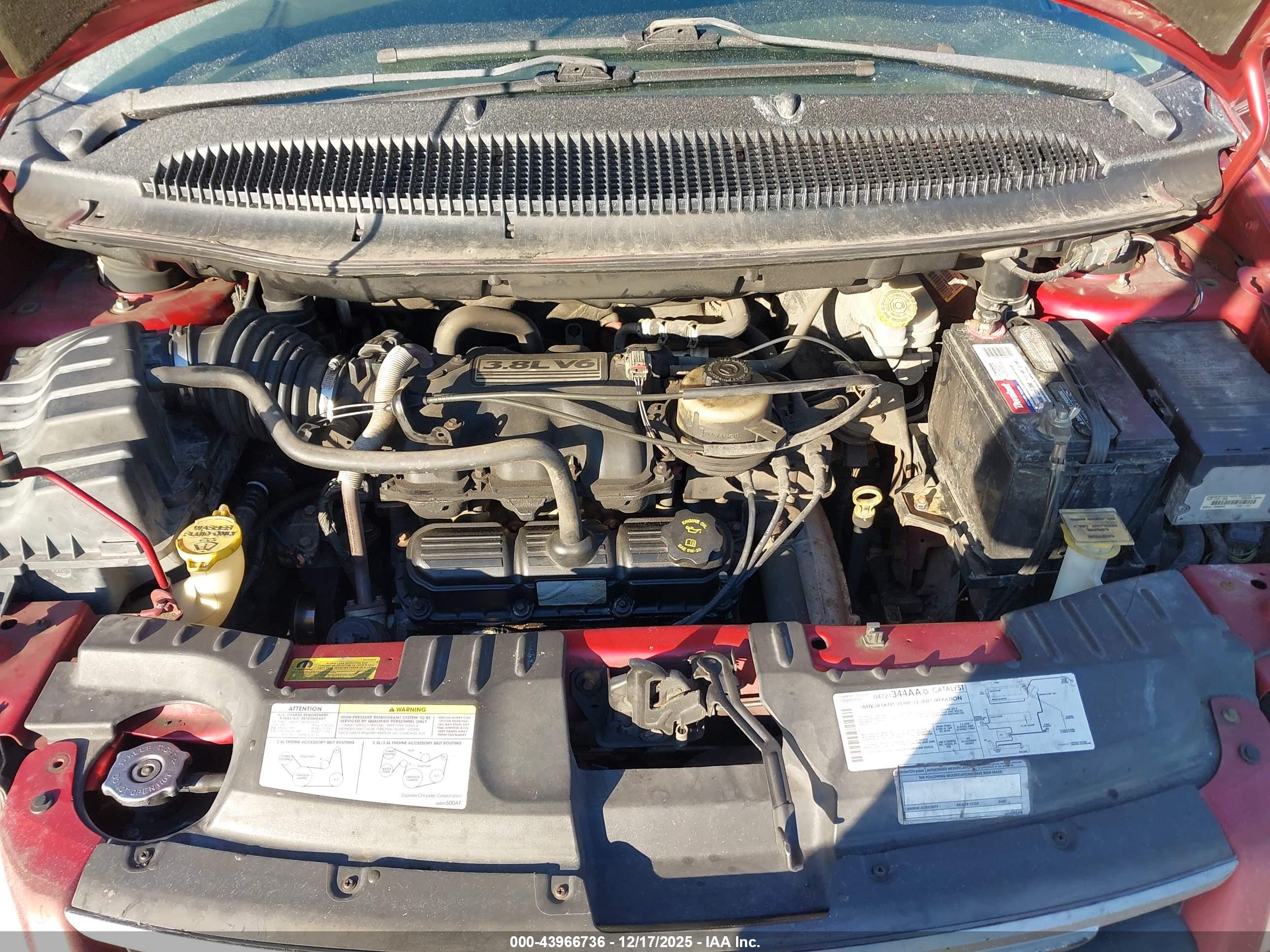 CHRYSLER TOWN image 10