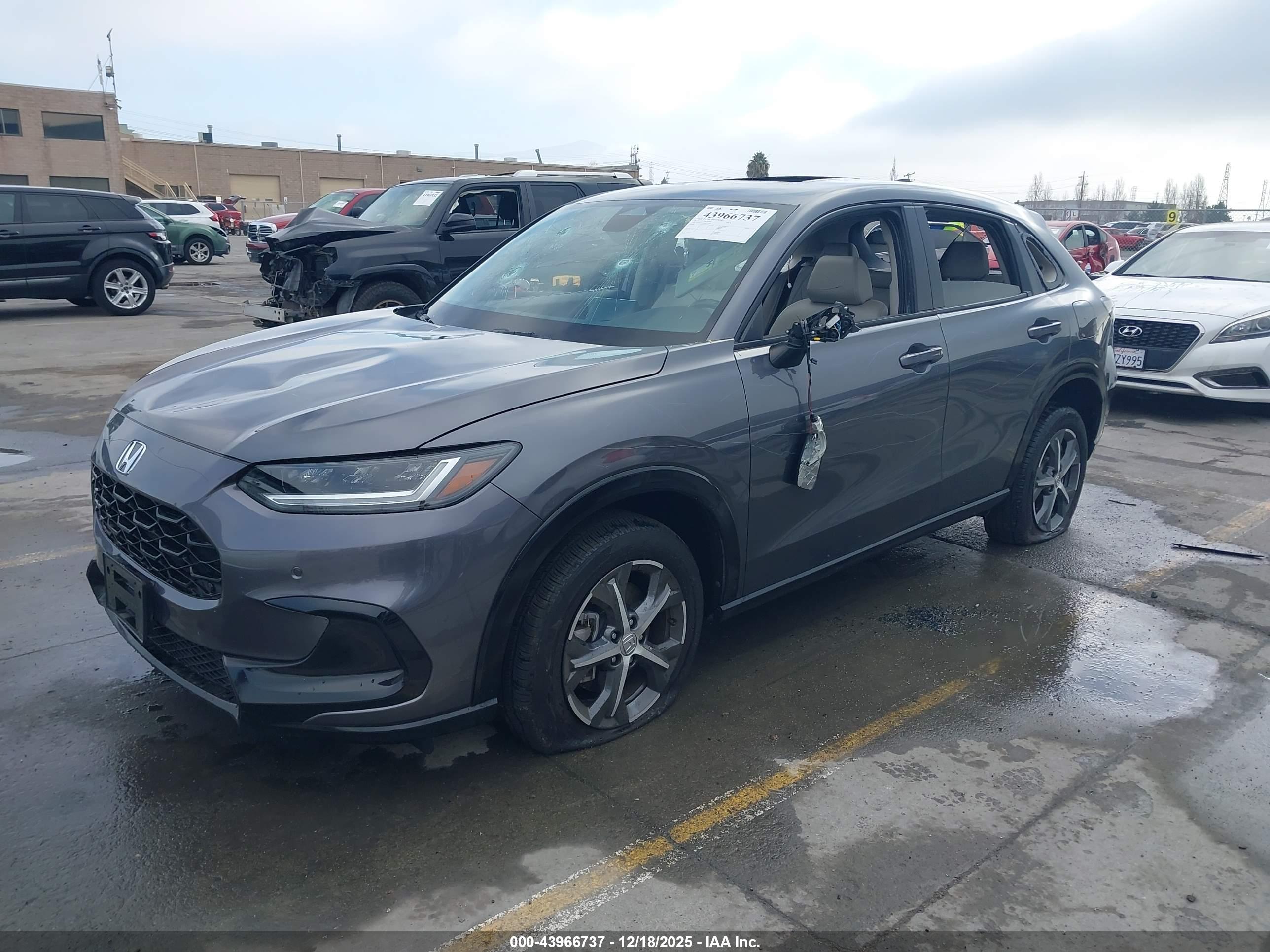 HONDA HR-V image 2