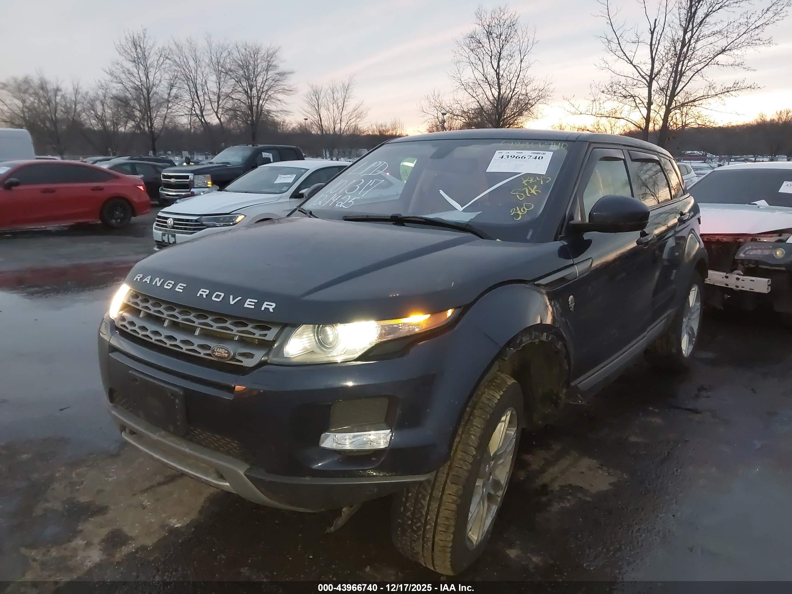 LAND ROVER image 2