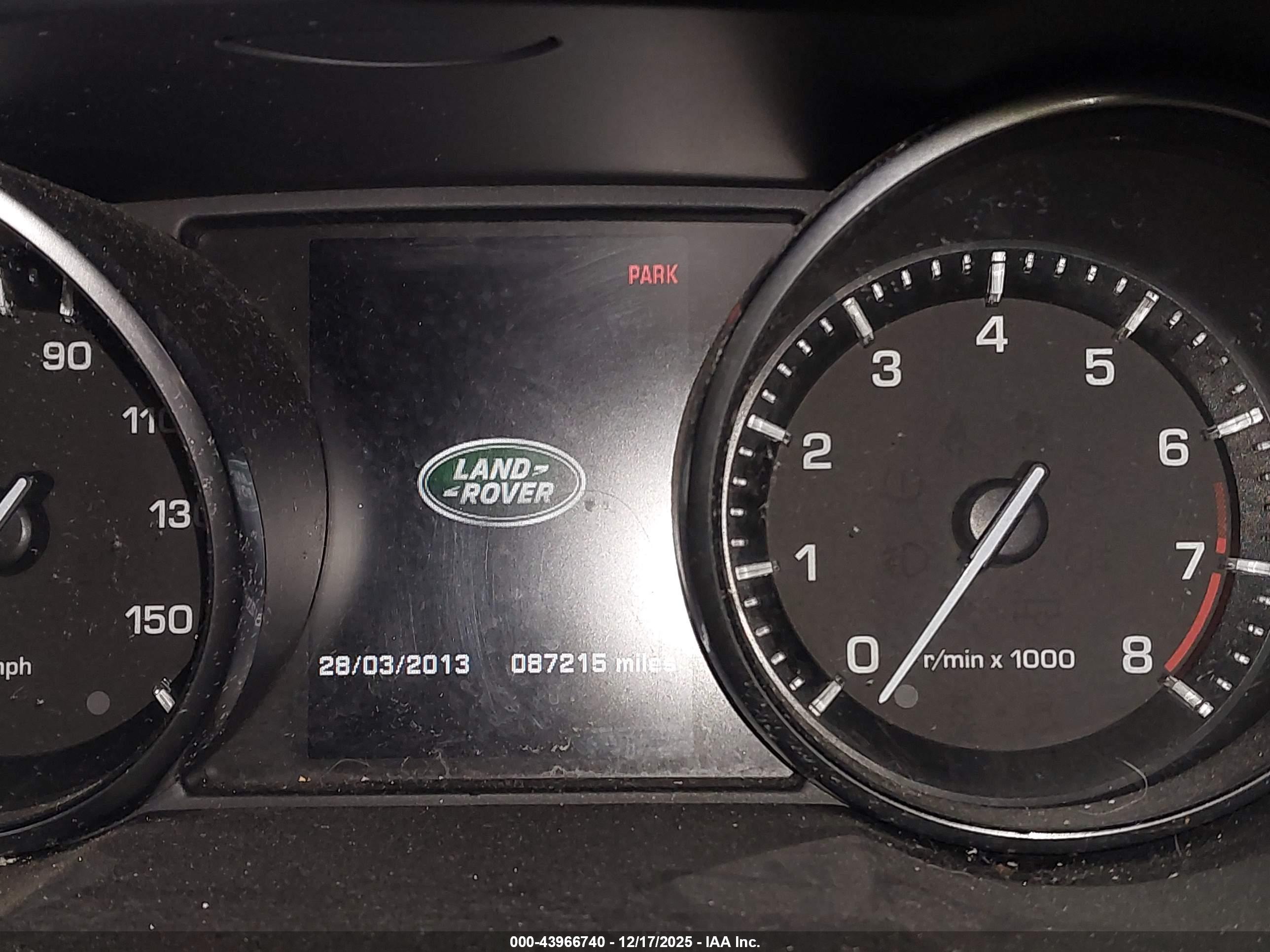 LAND ROVER image 7