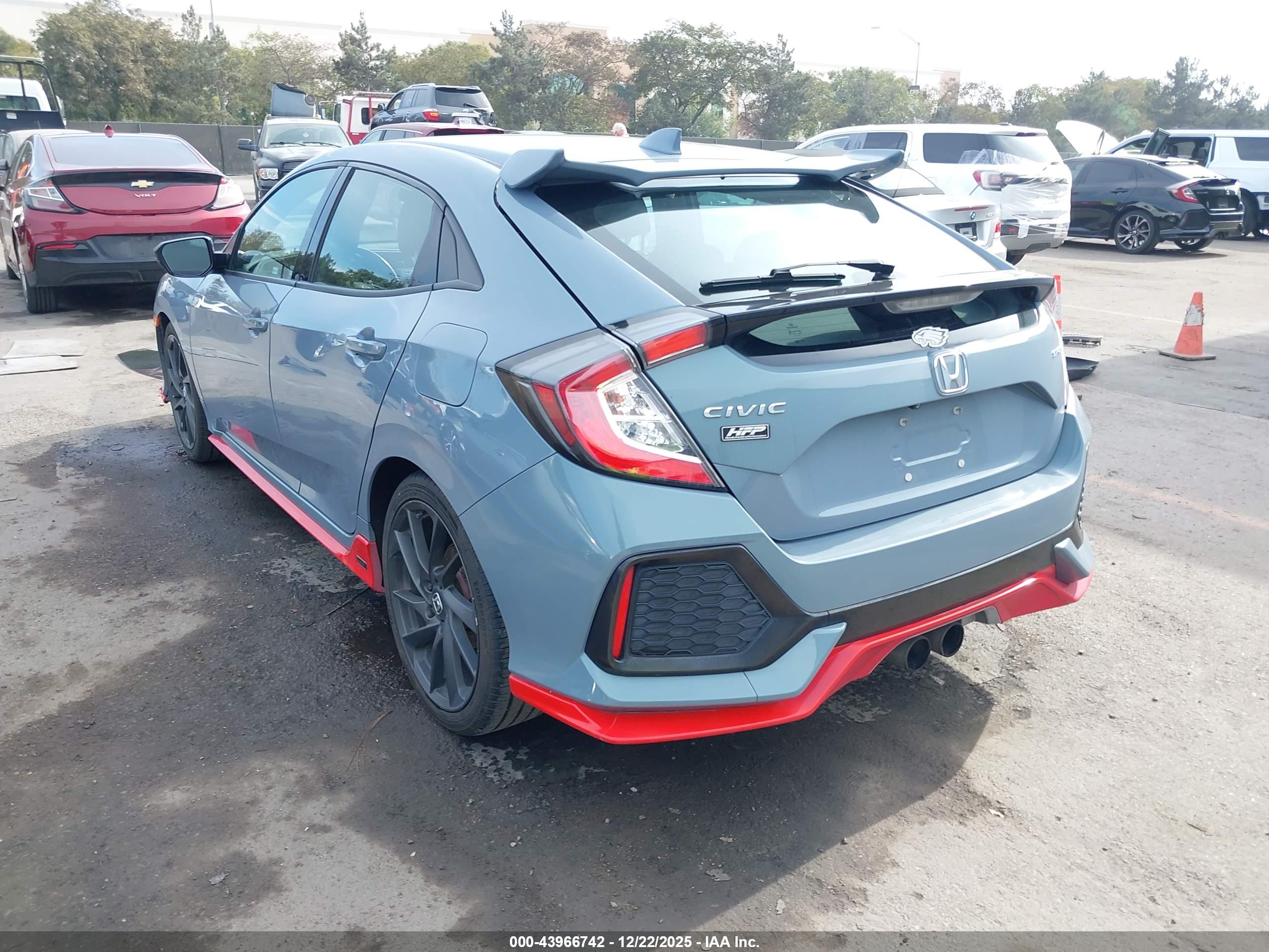 HONDA CIVIC image 3