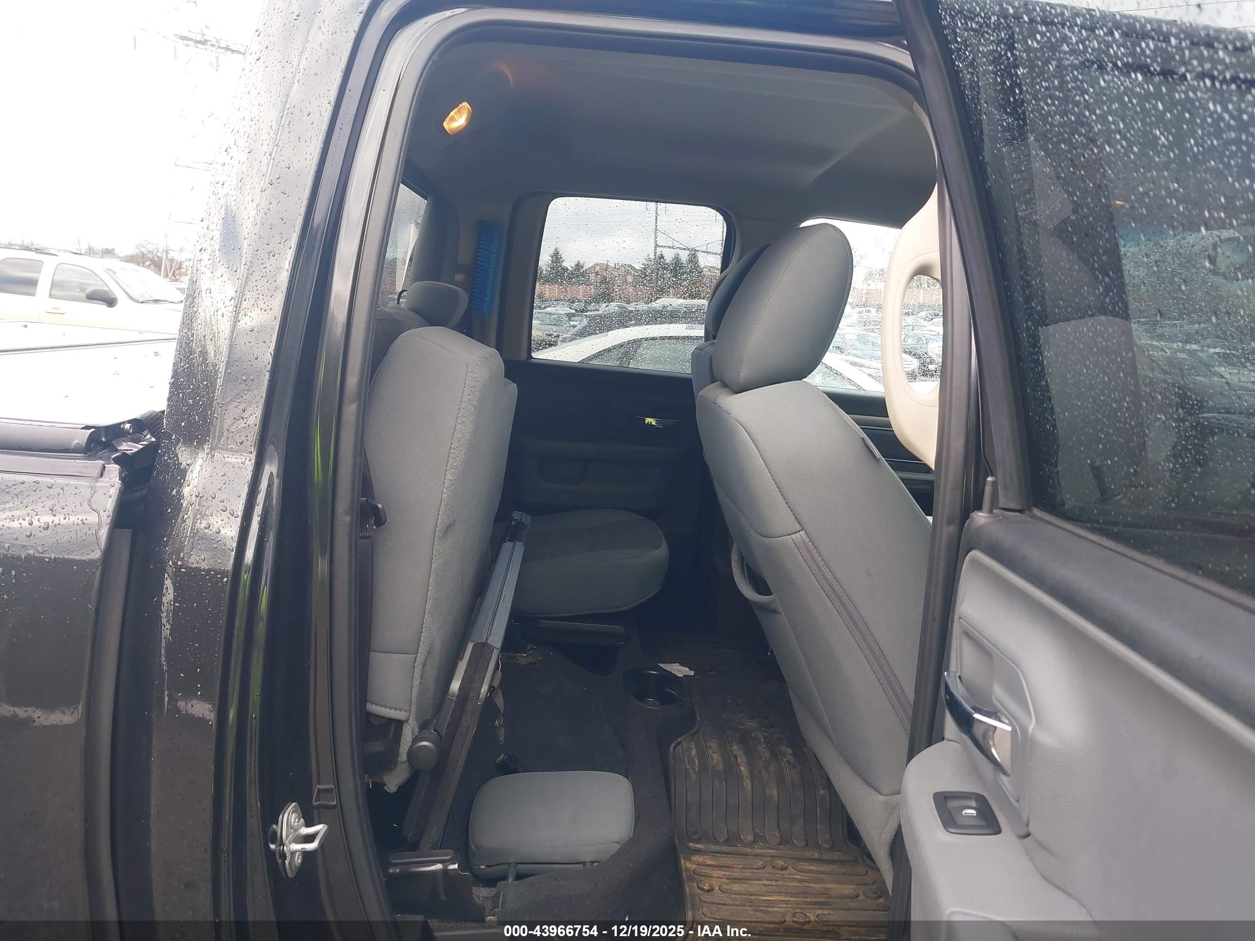 RAM 1500 image 8