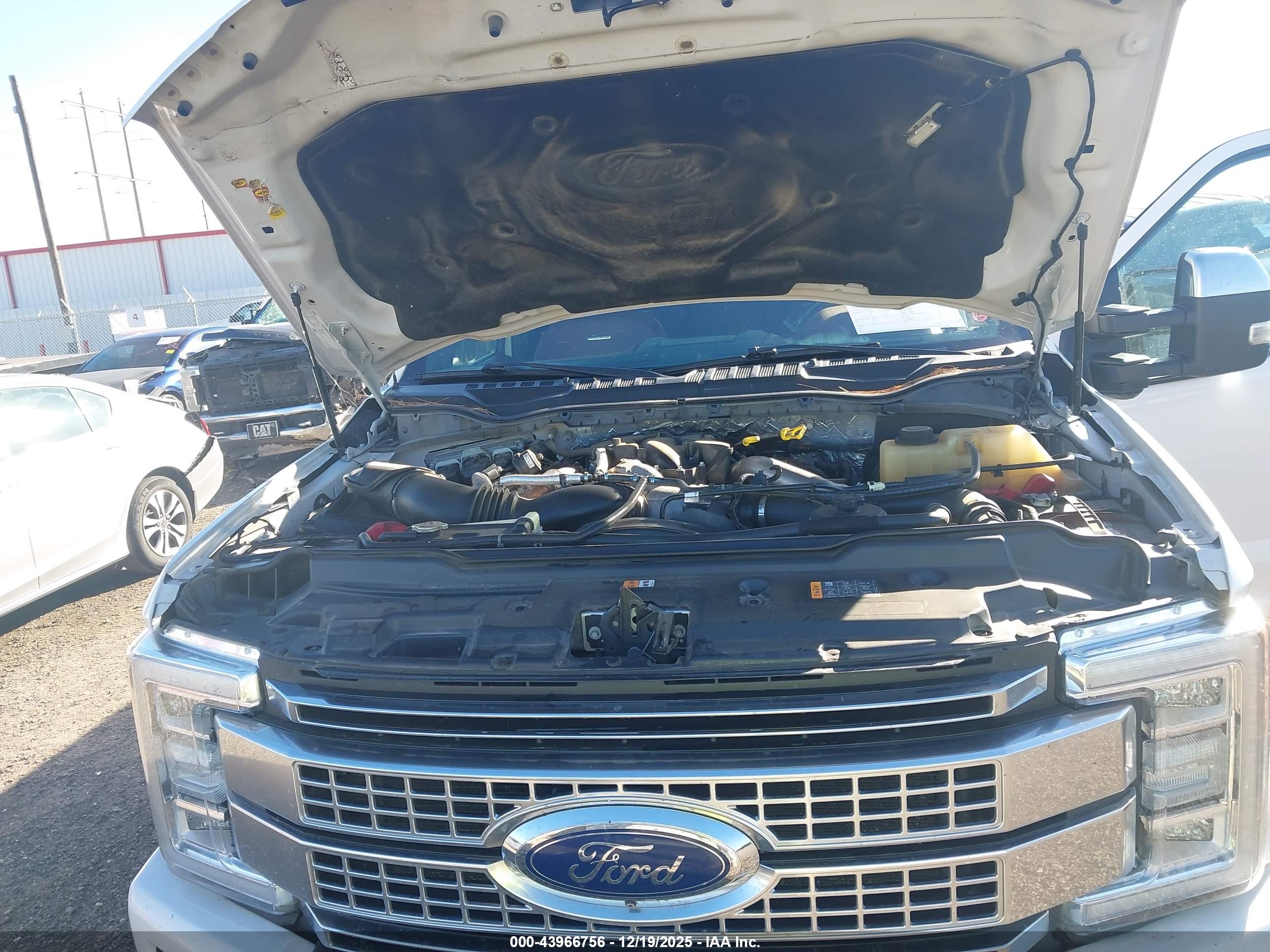 FORD F-250 image 10