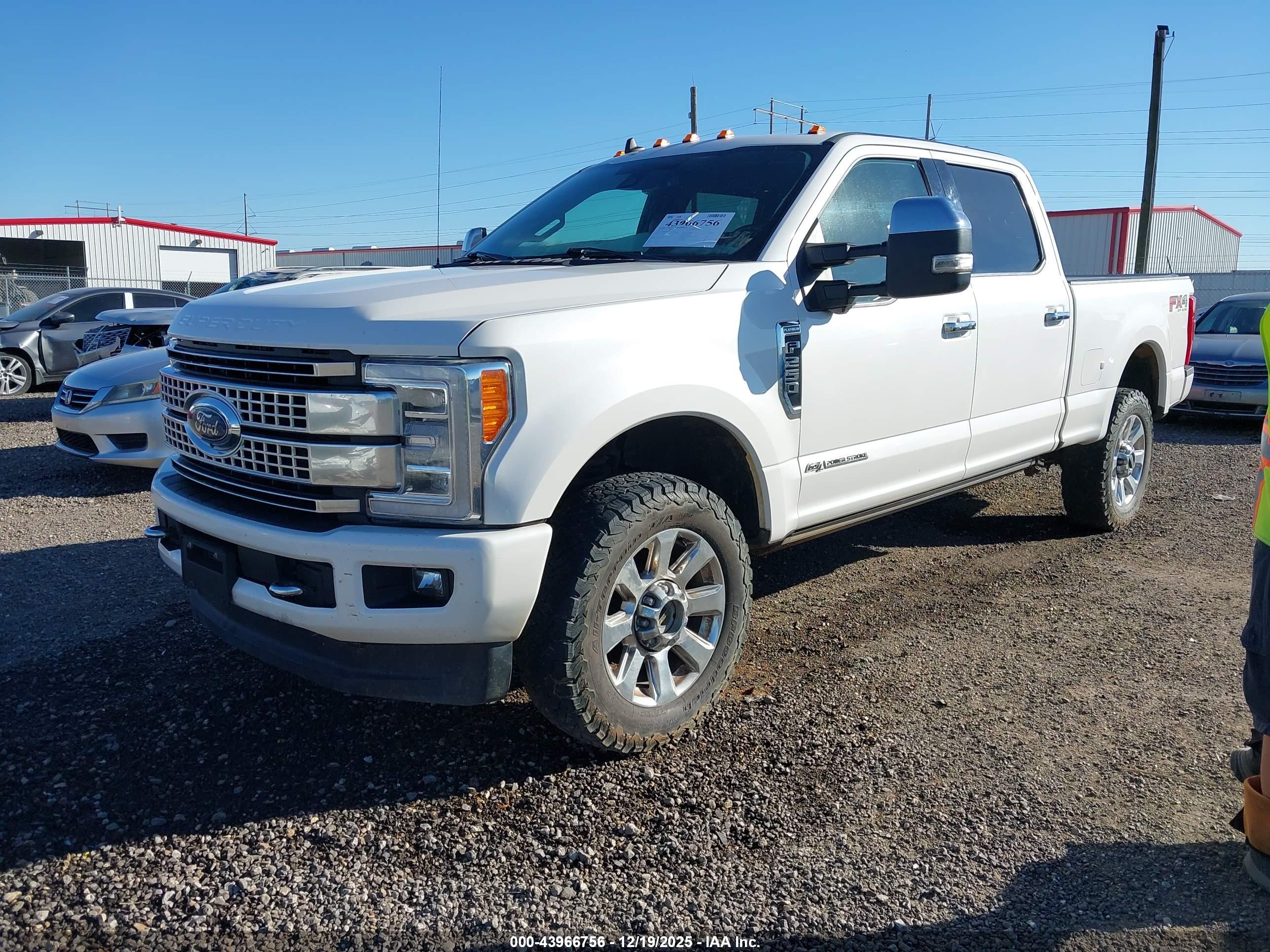 FORD F-250 image 2