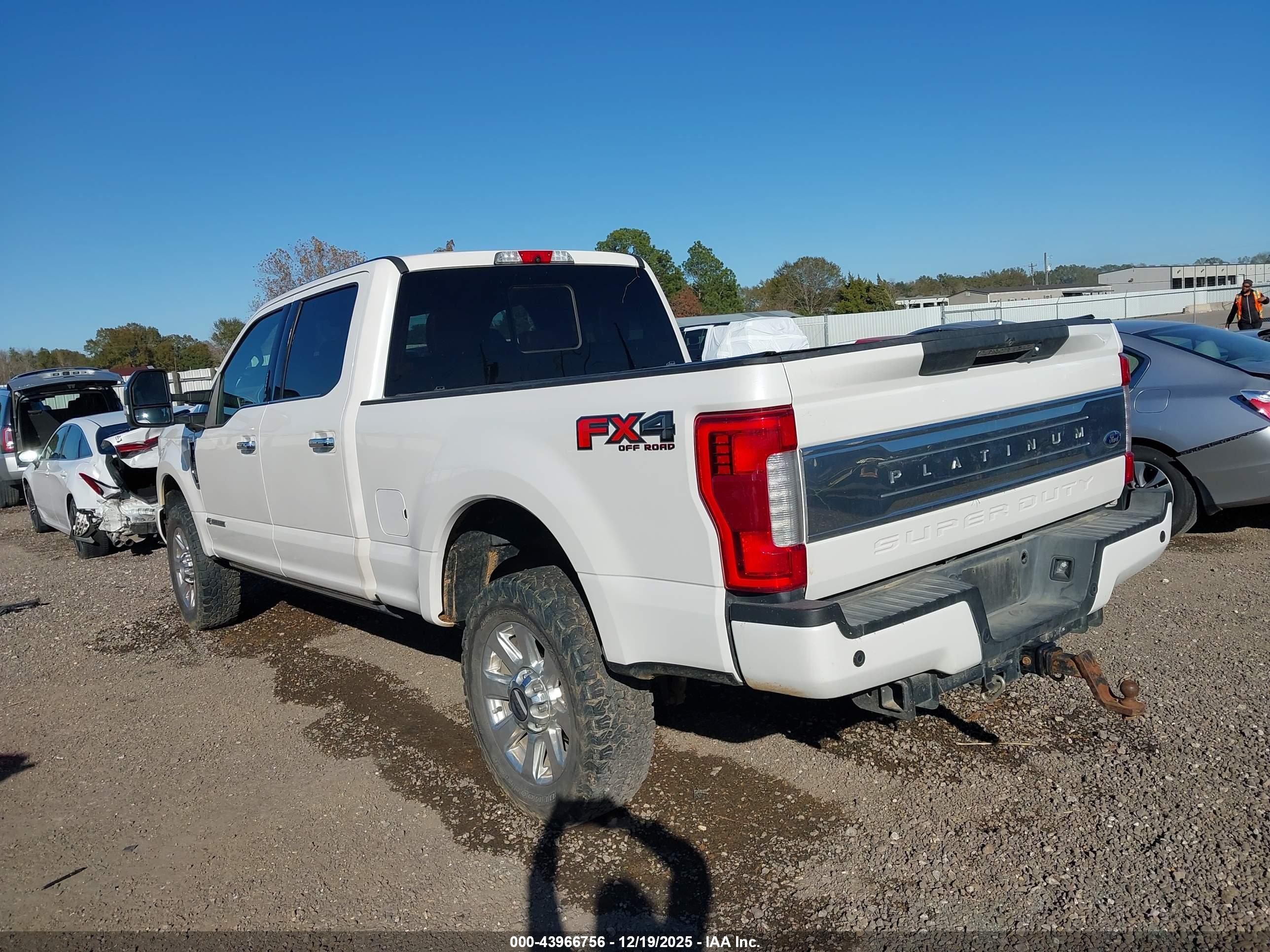 FORD F-250 image 3
