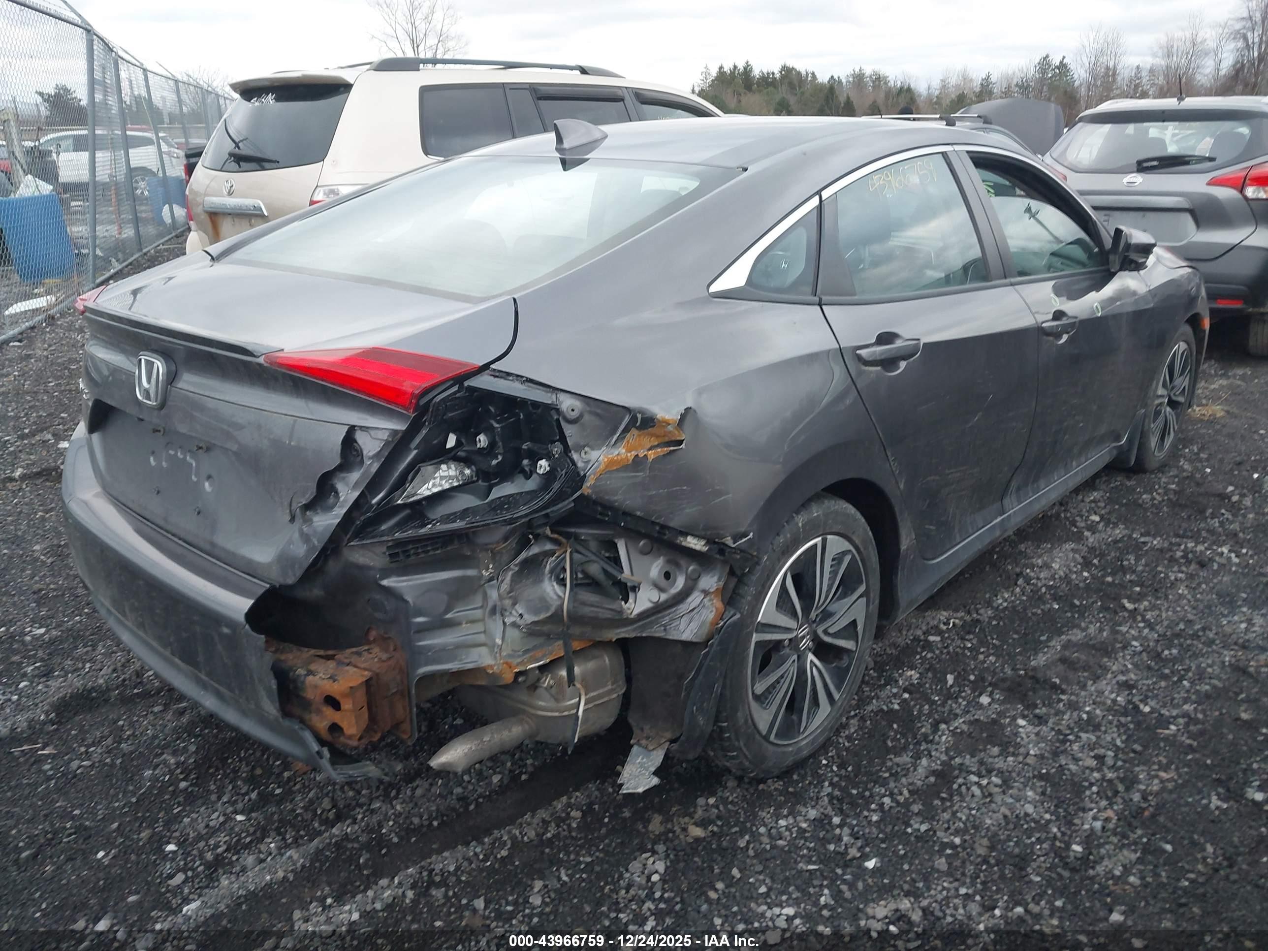 HONDA CIVIC image 4