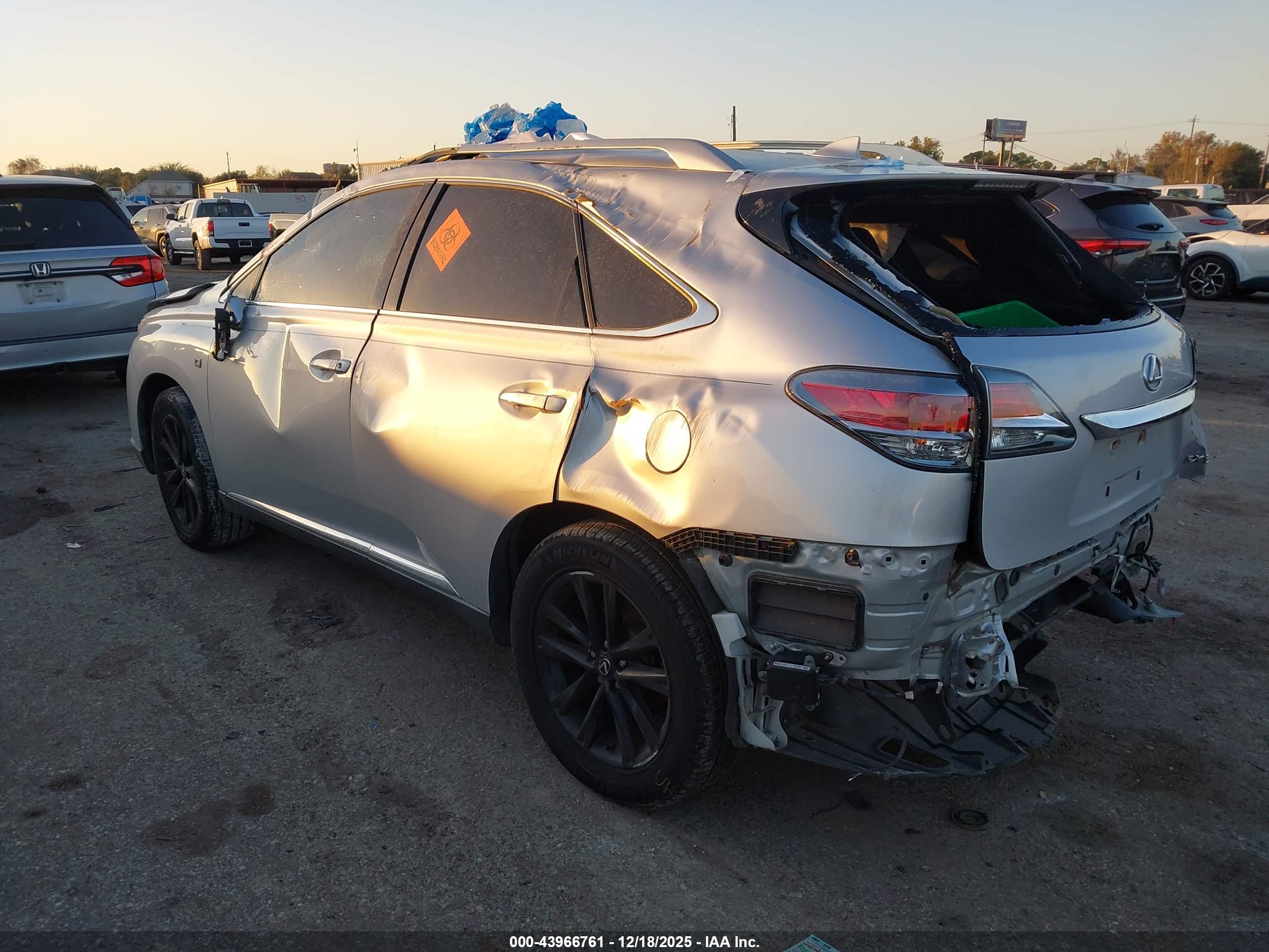 LEXUS RX image 3