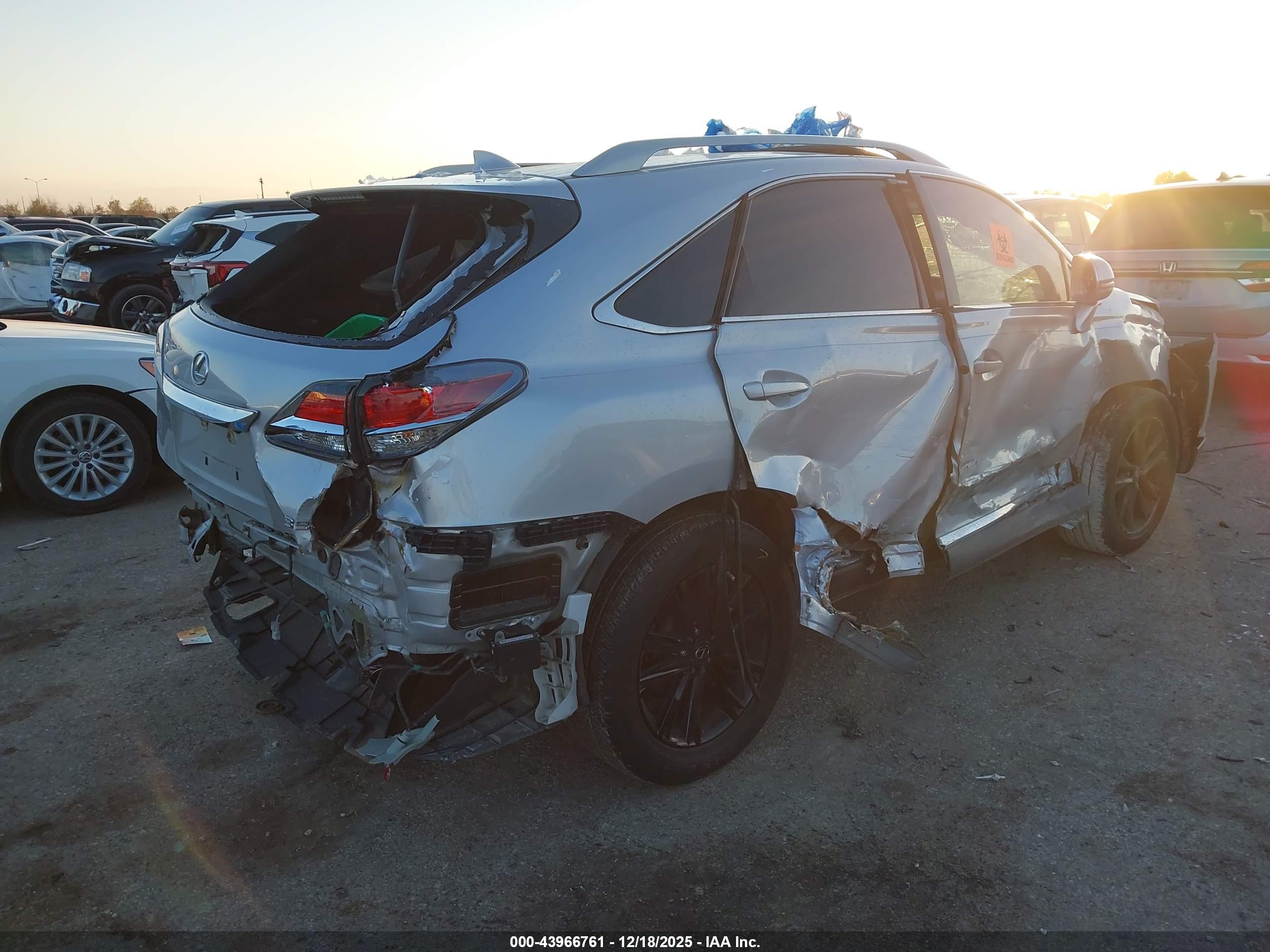 LEXUS RX image 4