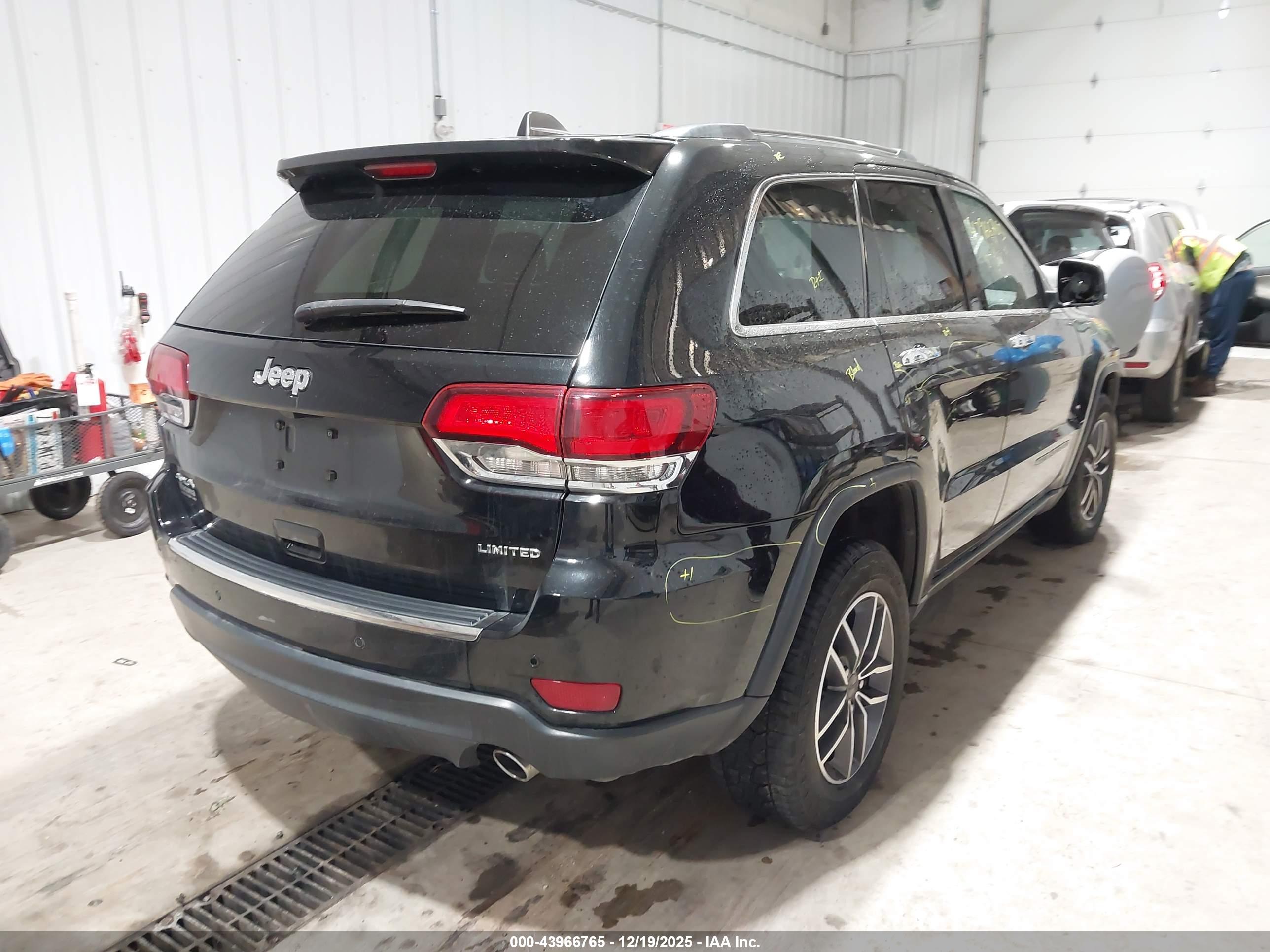 JEEP GRAND image 4