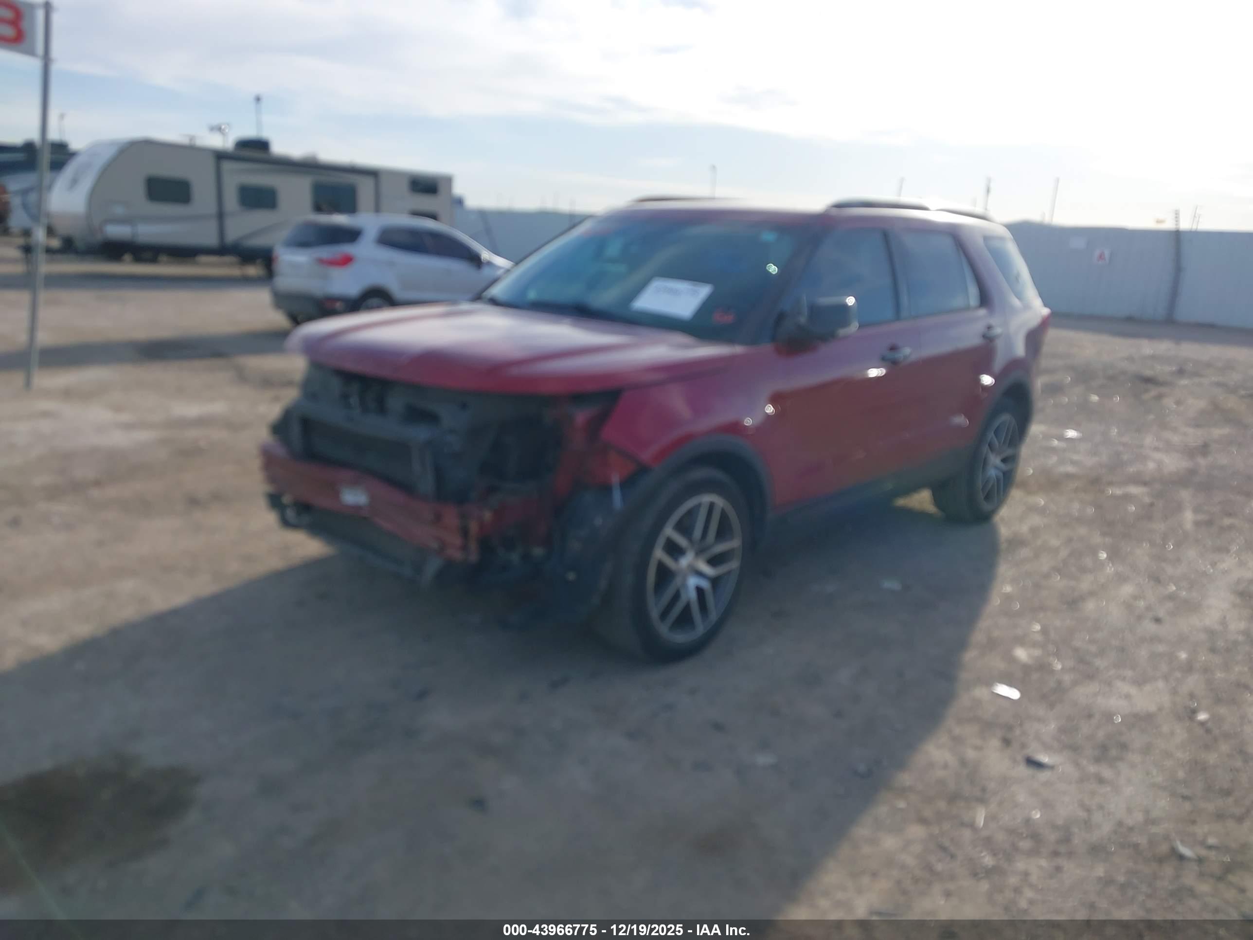 FORD EXPLORER image 2