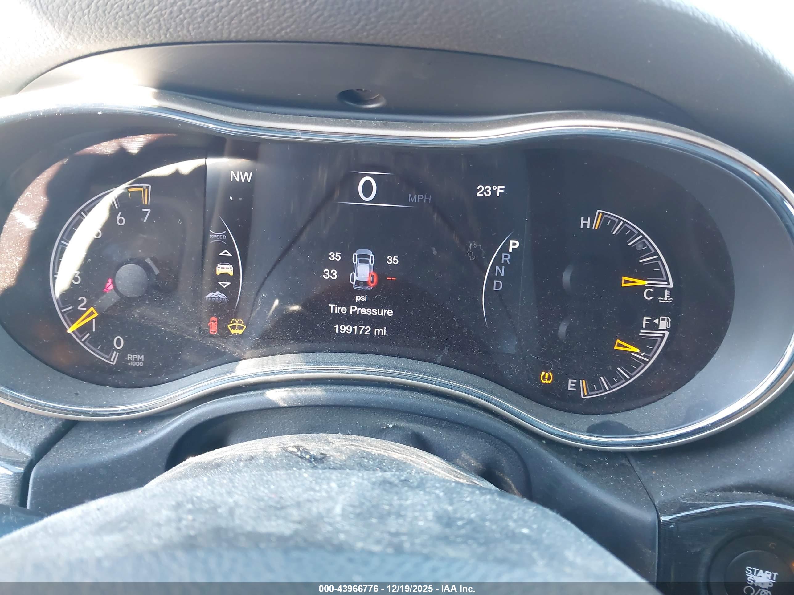 JEEP GRAND image 7