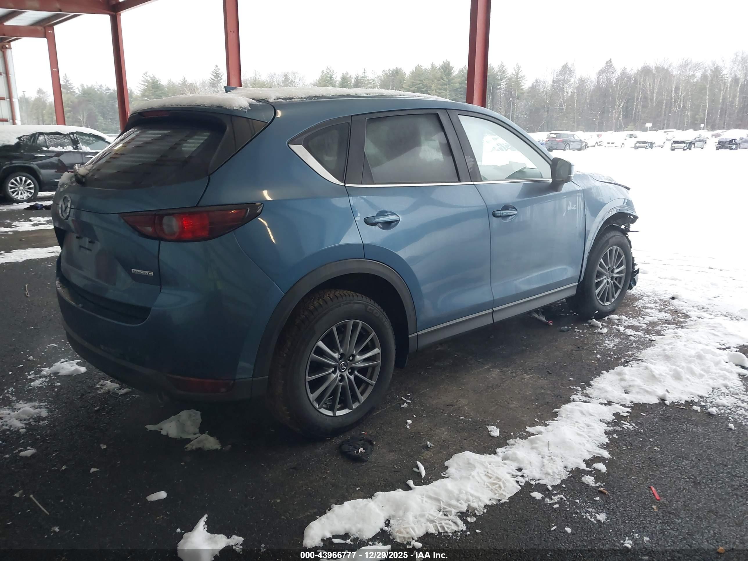 MAZDA CX-5 image 4