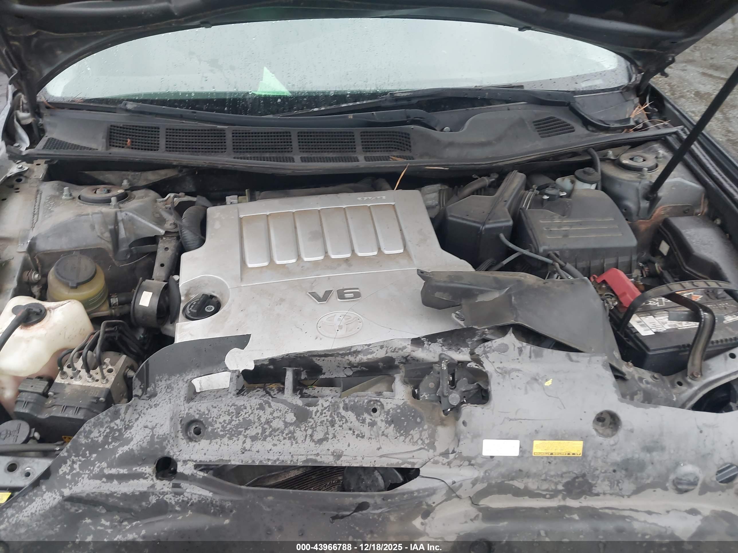 TOYOTA AVALON image 10