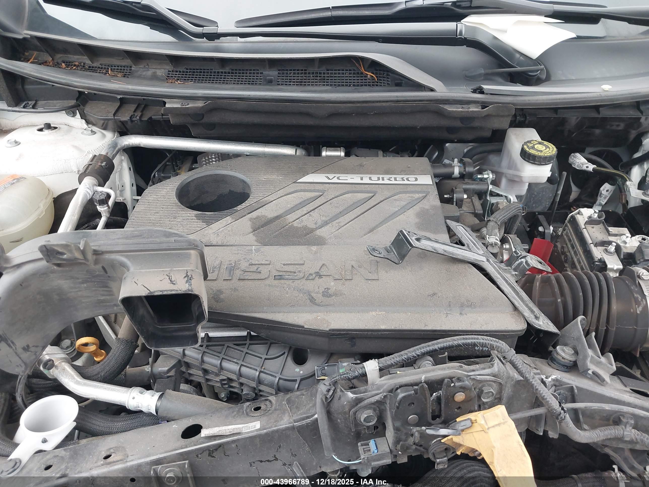 NISSAN ROGUE image 10