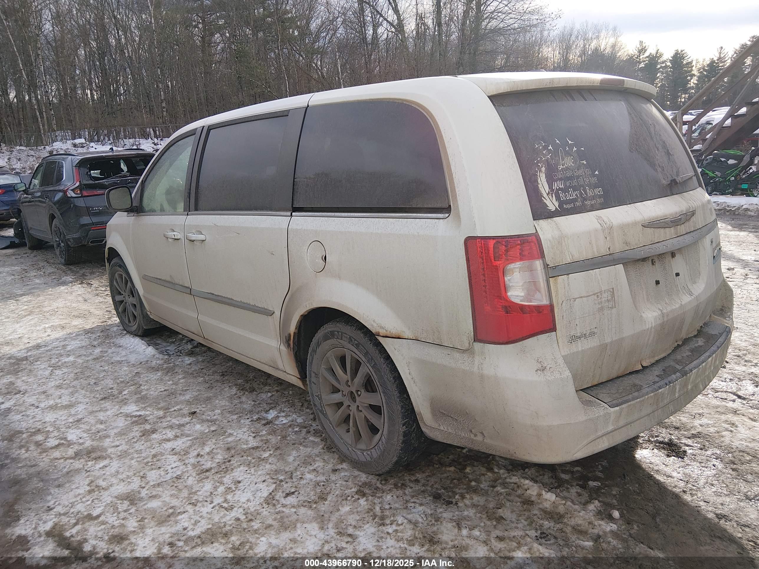 CHRYSLER TOWN image 3