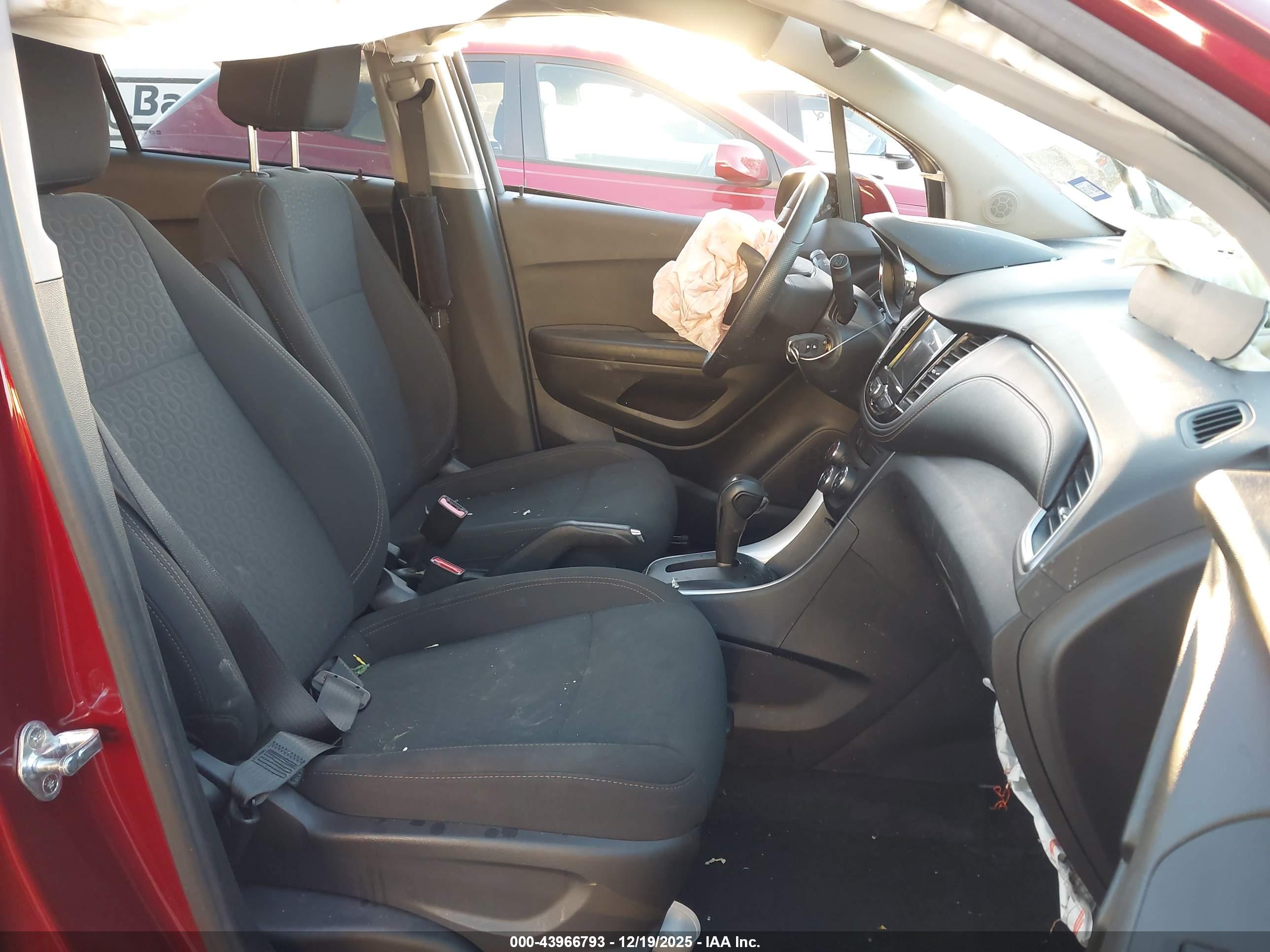 CHEVROLET TRAX image 5