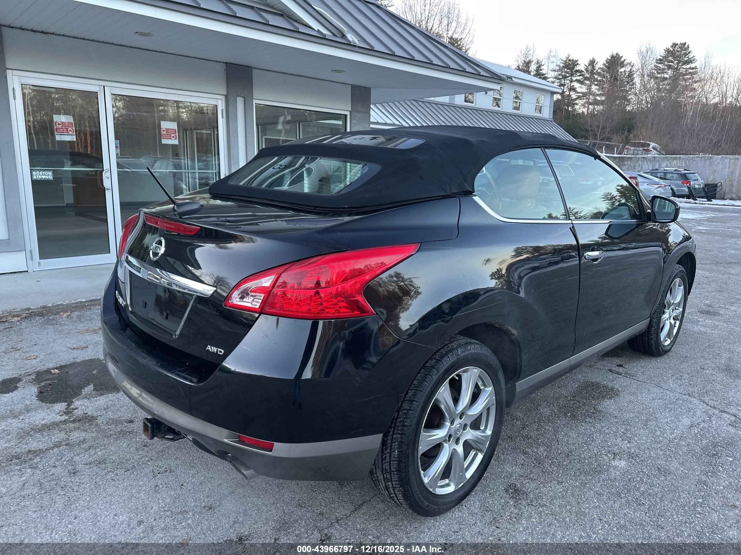 NISSAN MURANO image 4