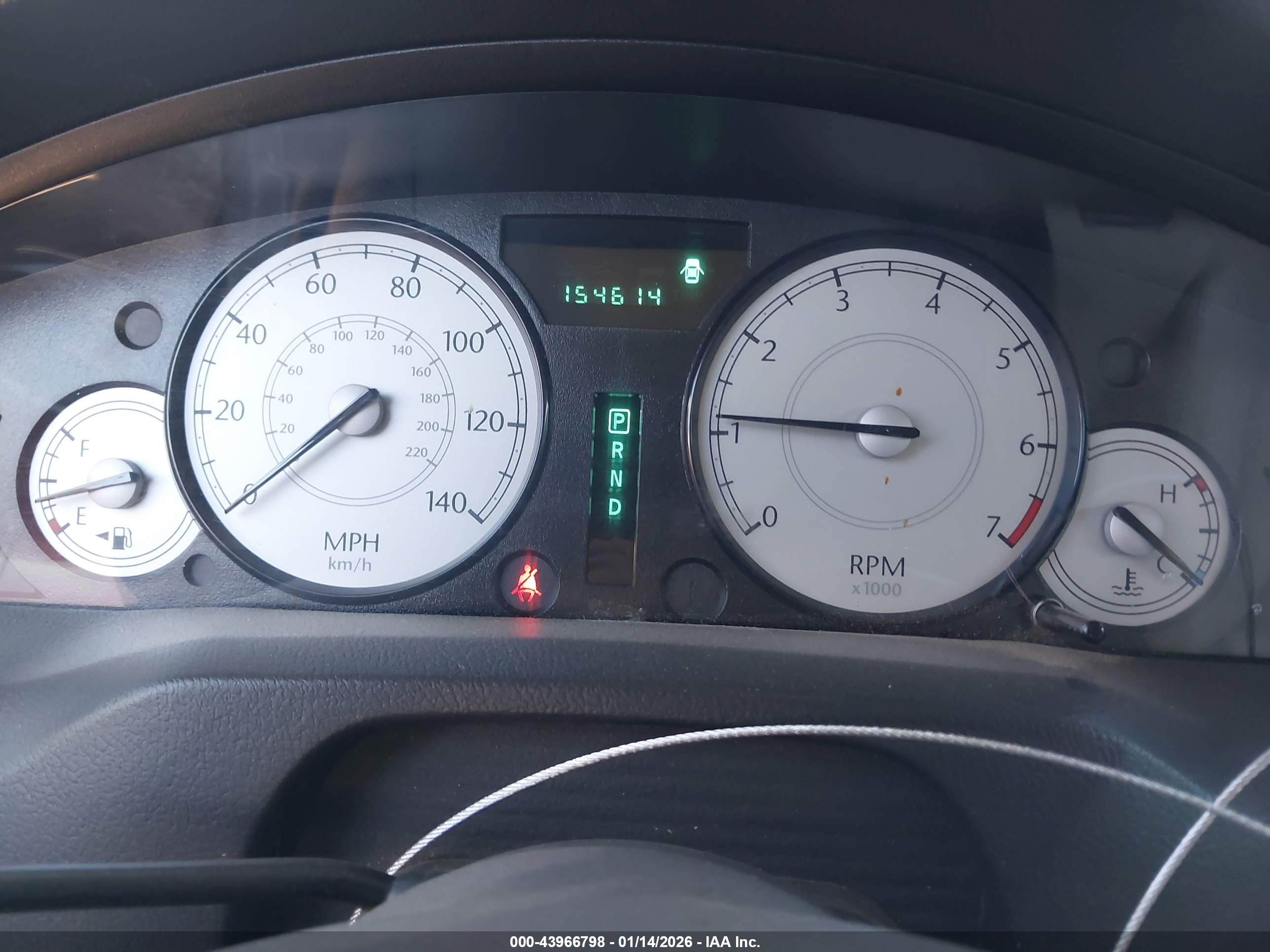 CHRYSLER 300 image 7