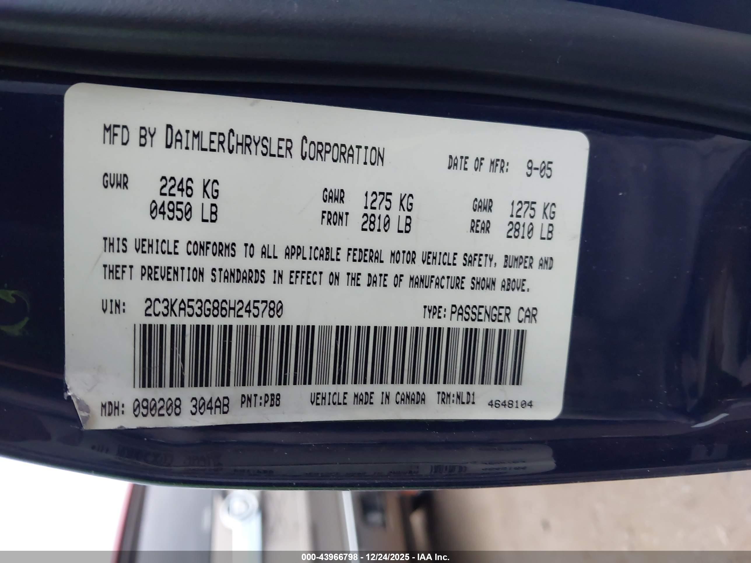 CHRYSLER 300 image 9