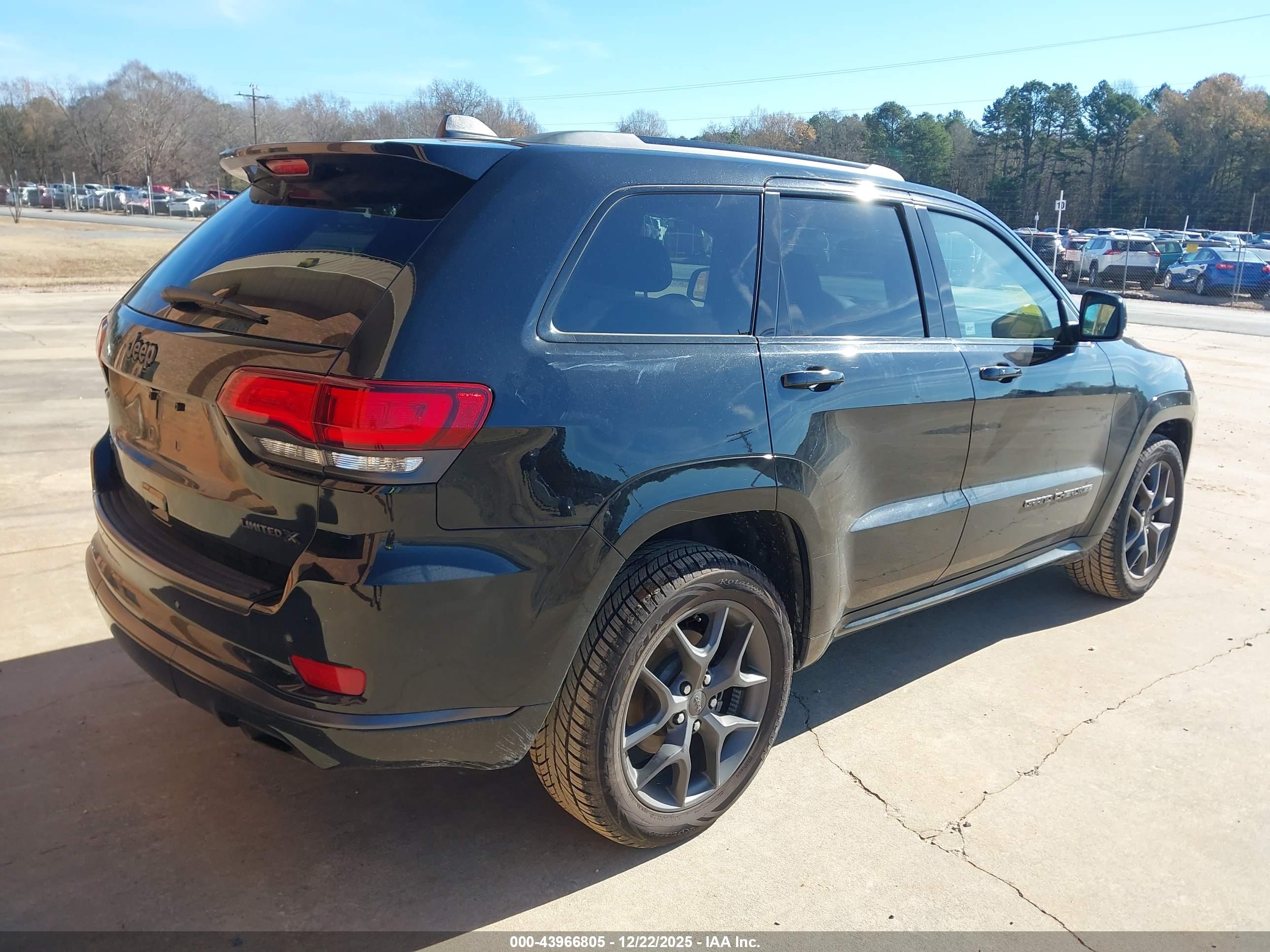 JEEP GRAND image 4