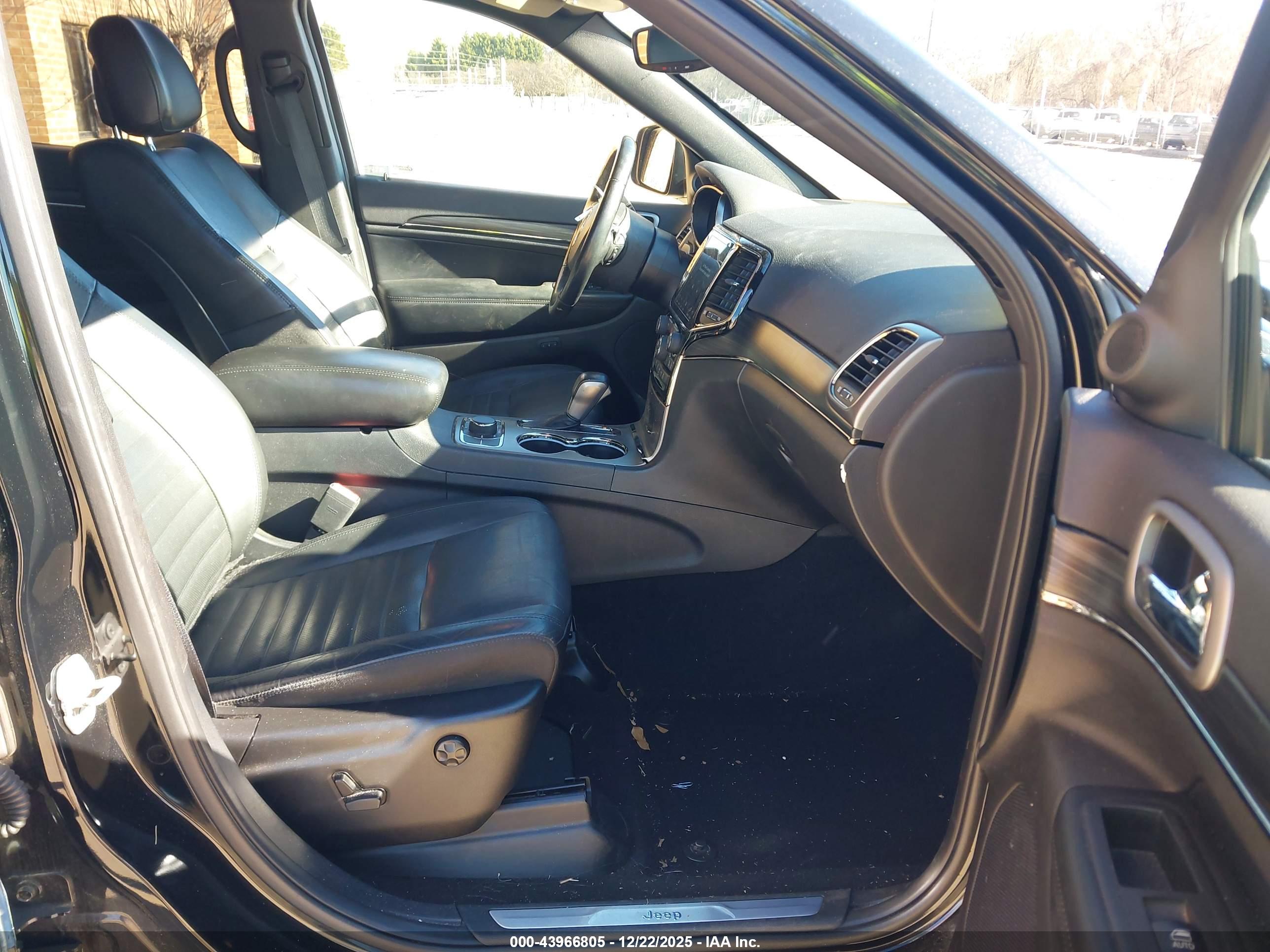 JEEP GRAND image 5