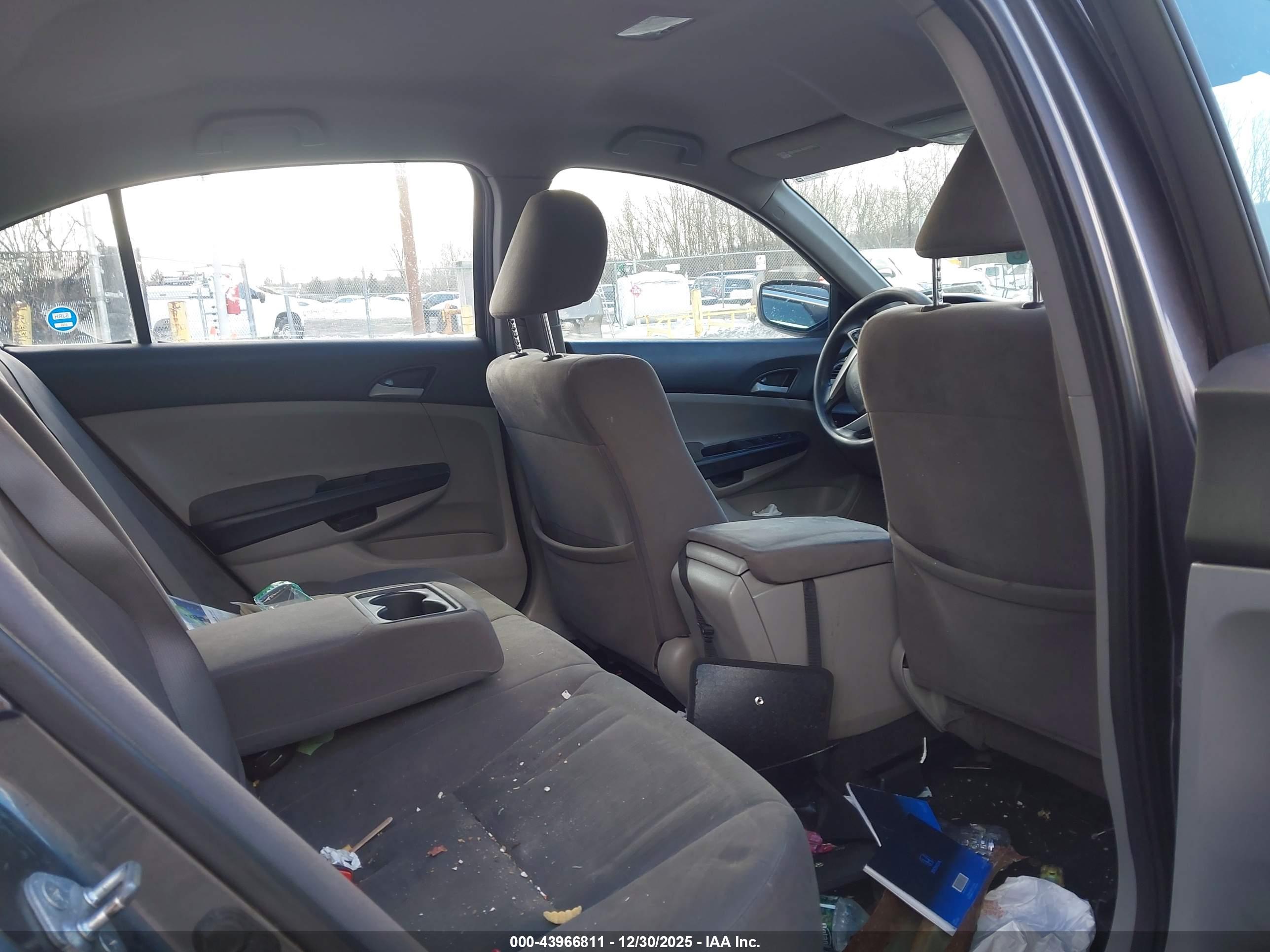 HONDA ACCORD image 8