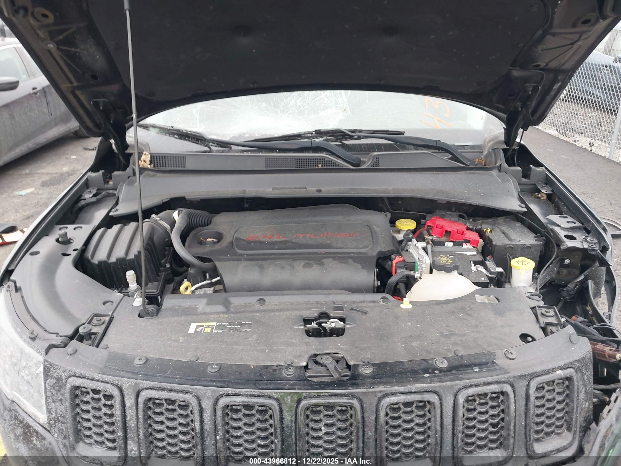 JEEP COMPASS image 10