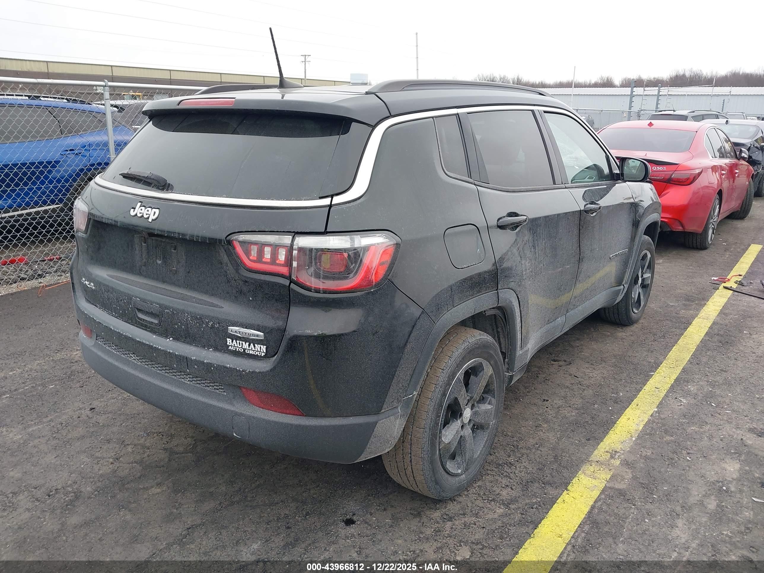 JEEP COMPASS image 4
