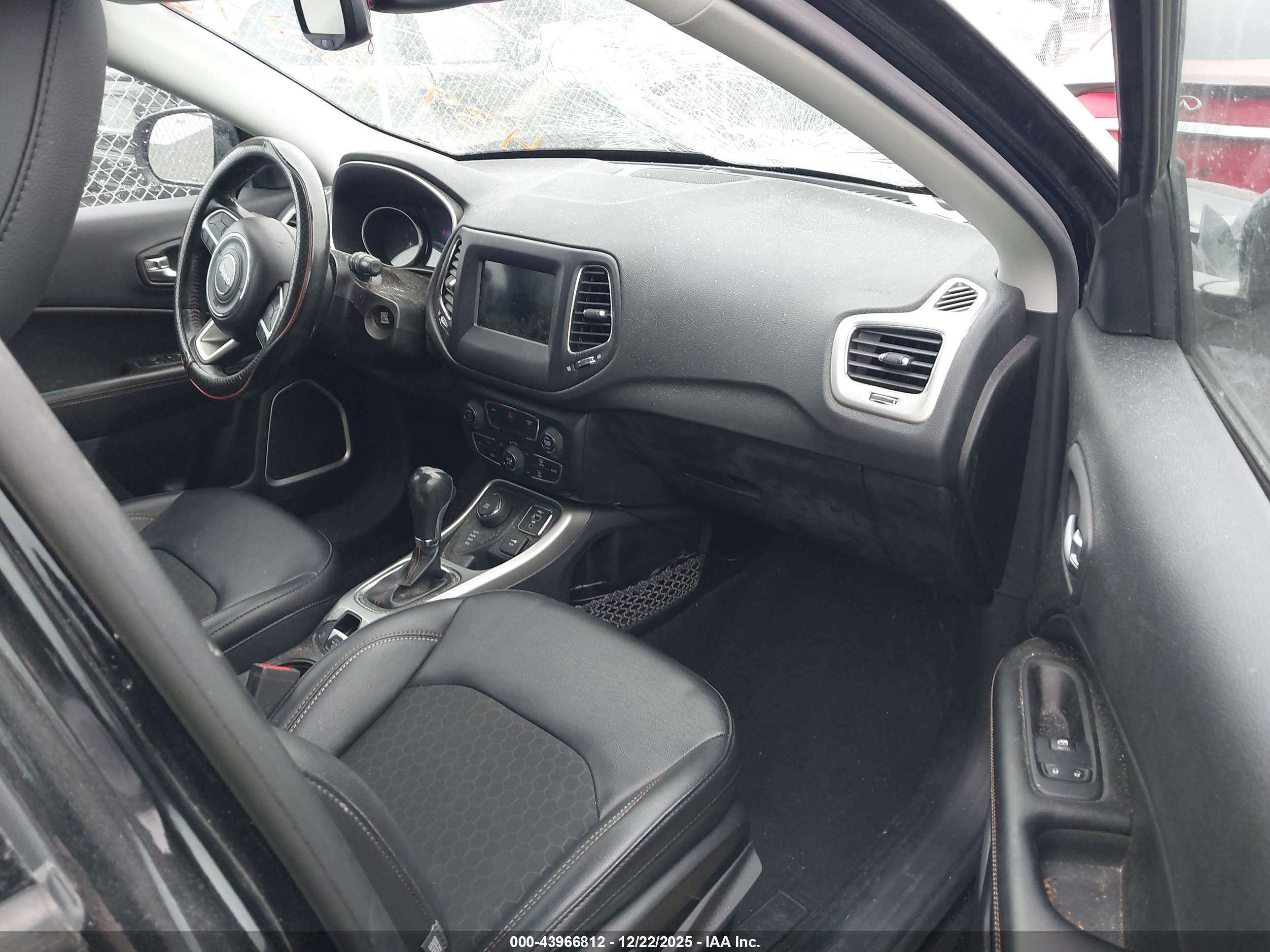 JEEP COMPASS image 5