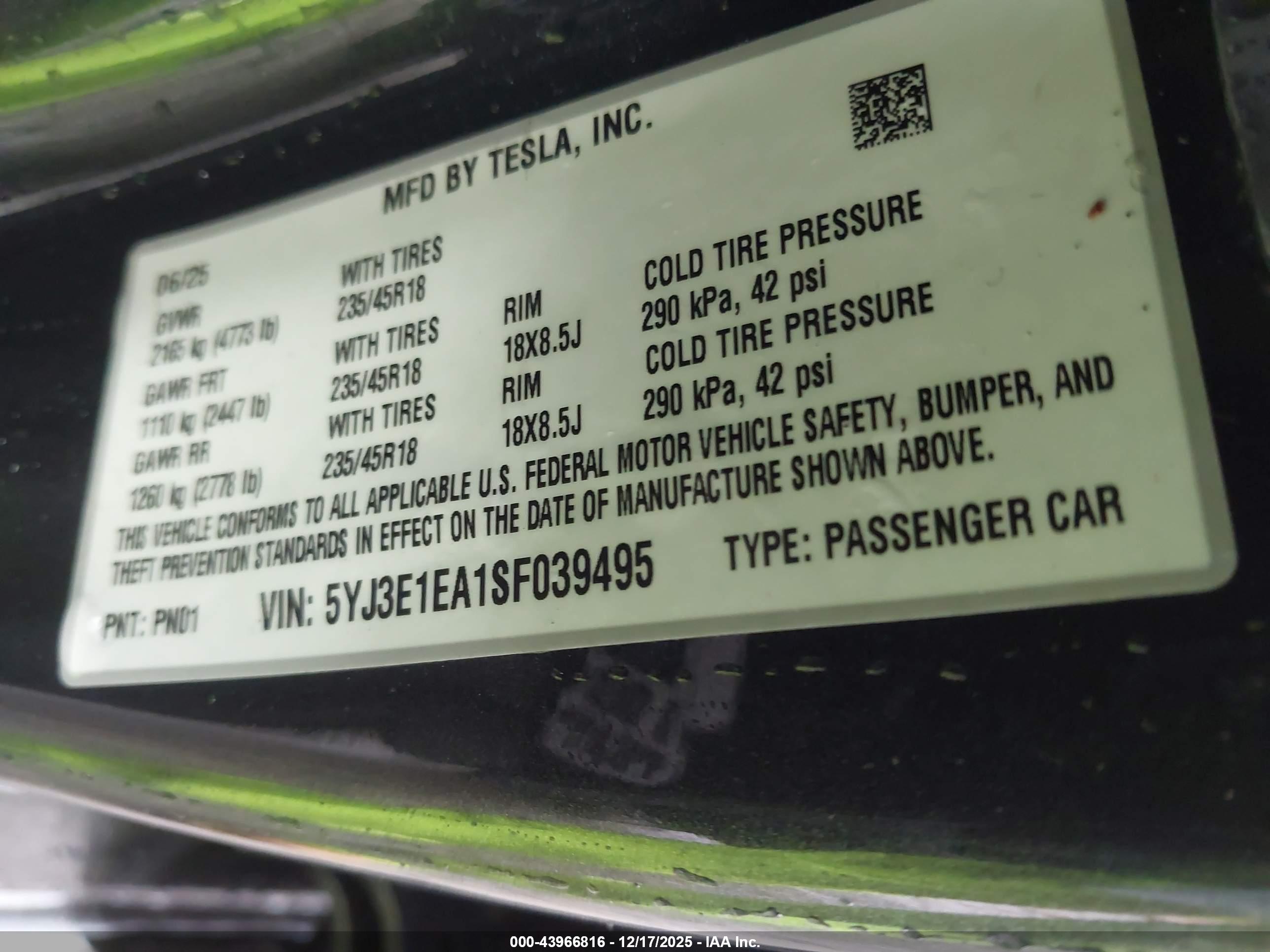 TESLA MODEL image 9