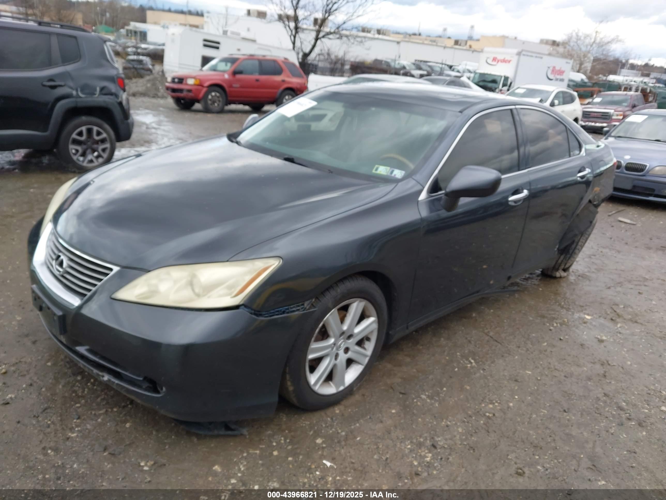 LEXUS ES image 2