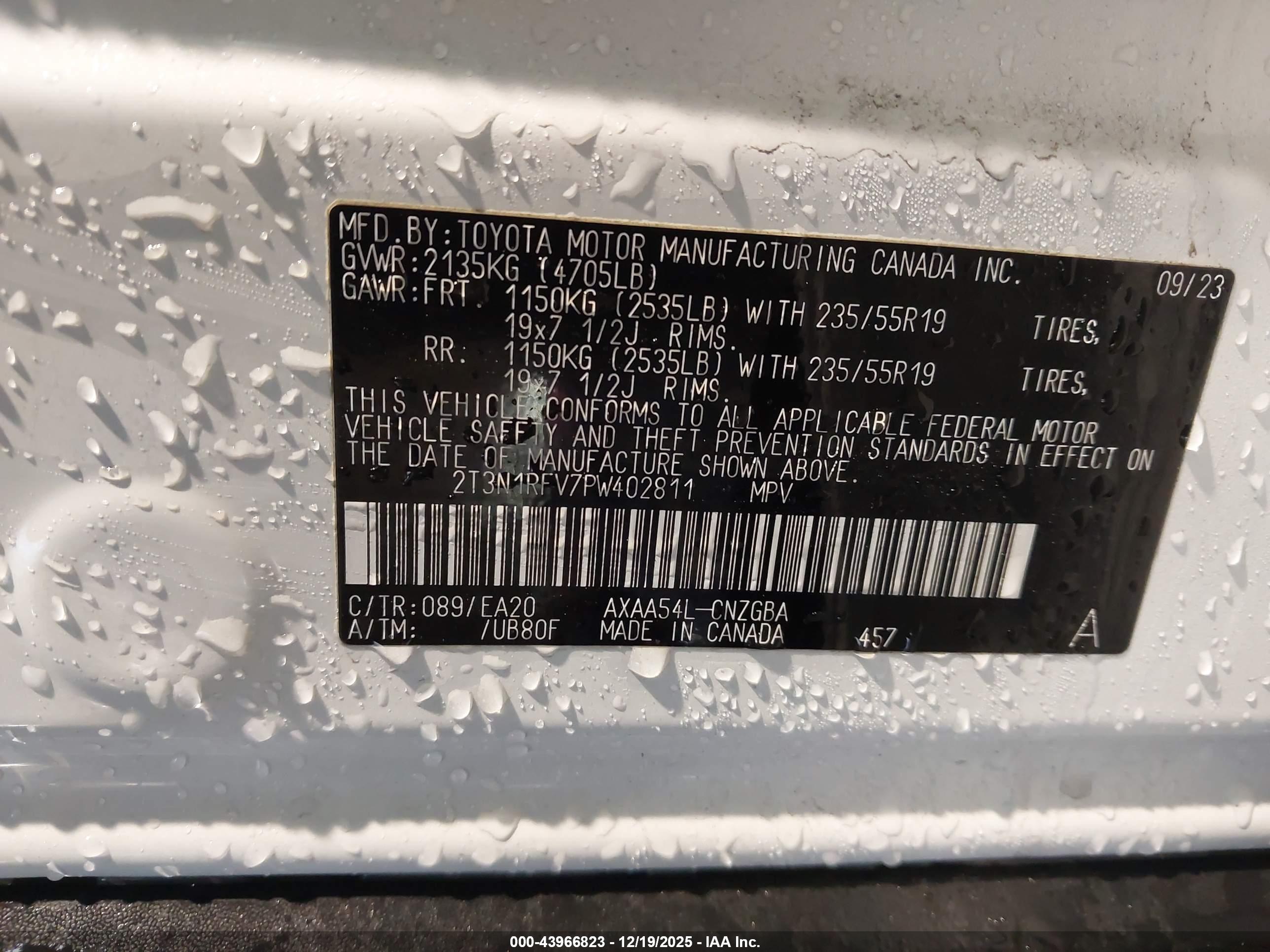 TOYOTA RAV4 image 9