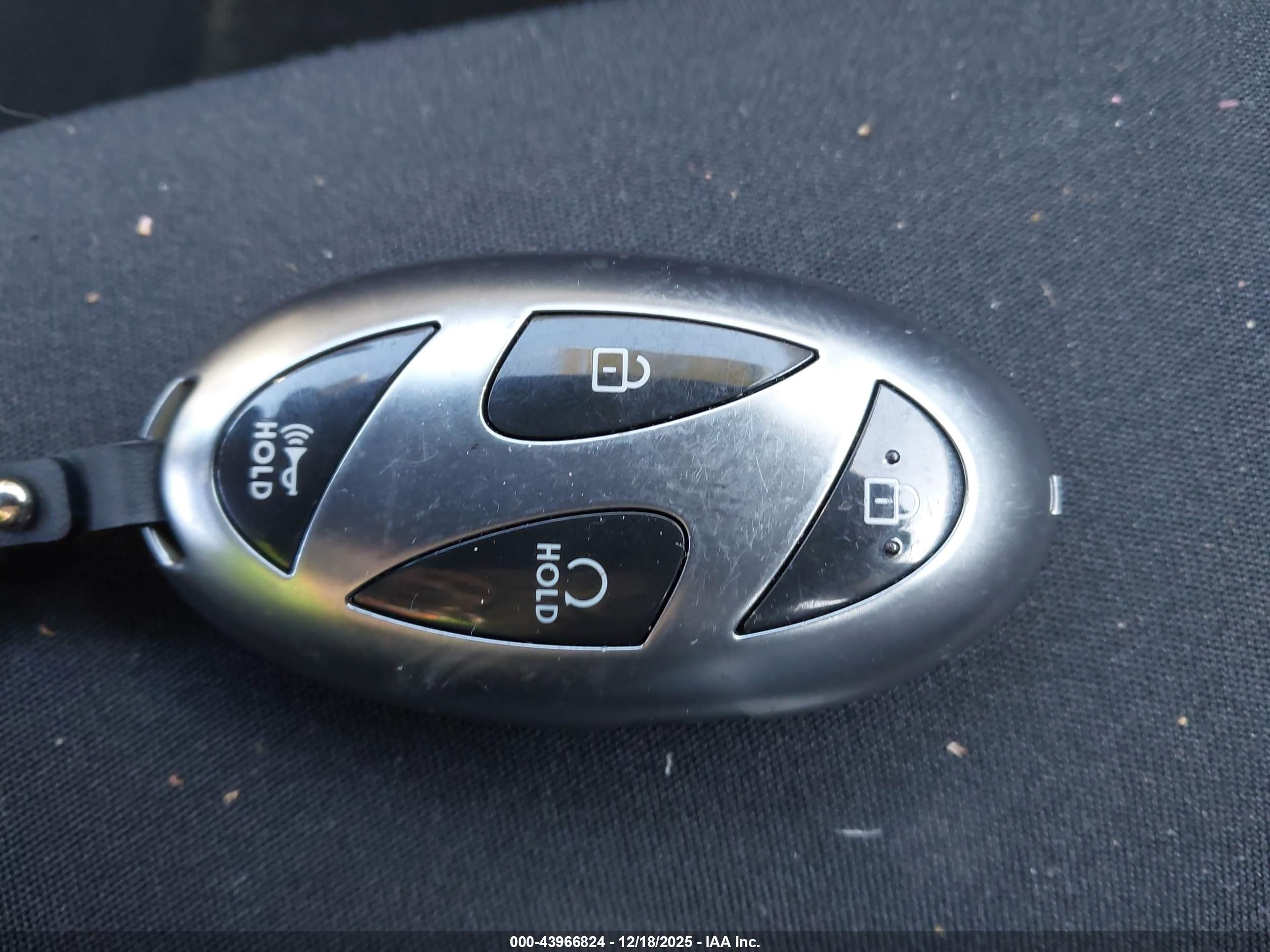 HYUNDAI SONATA image 11