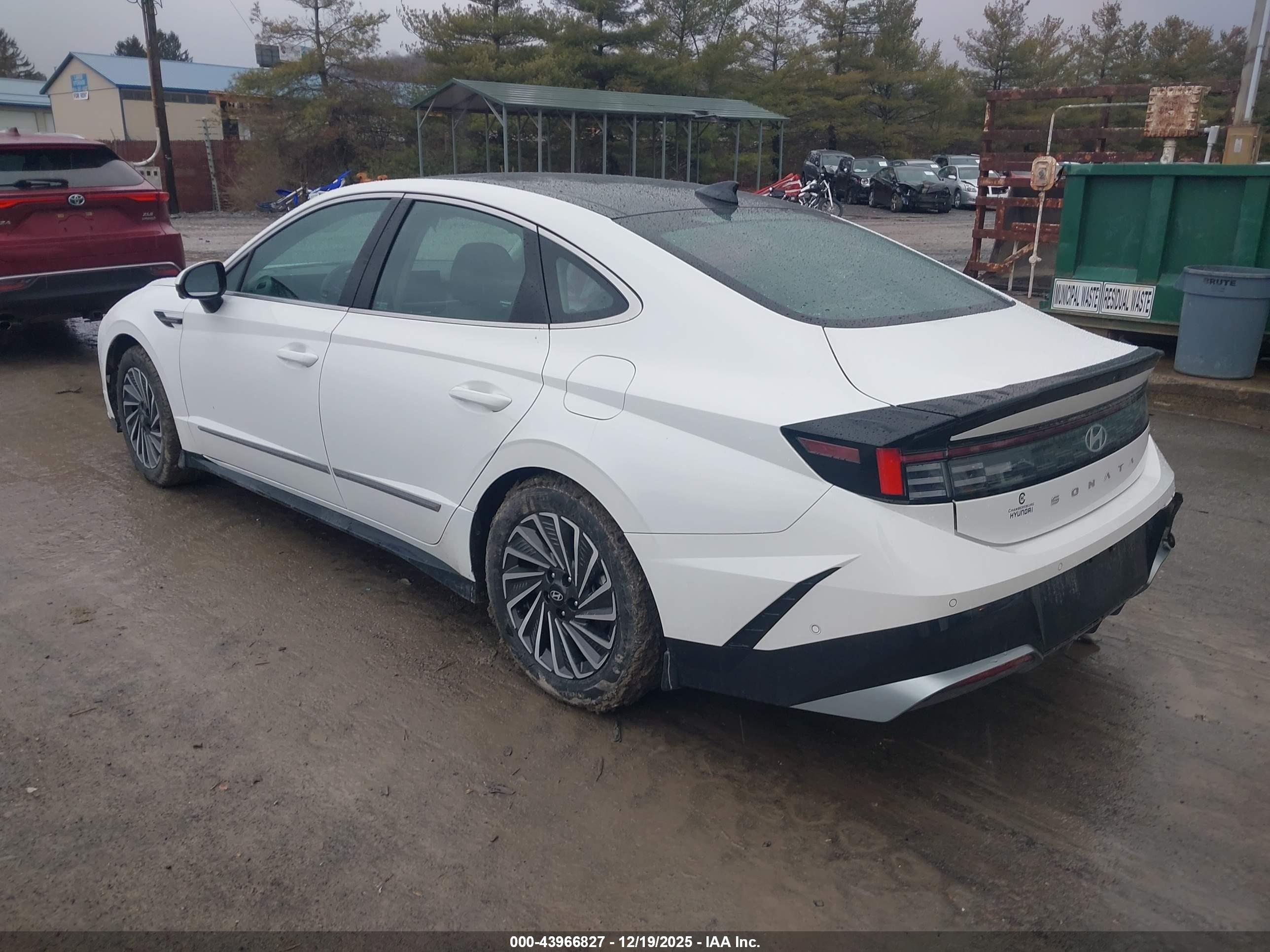HYUNDAI SONATA image 3