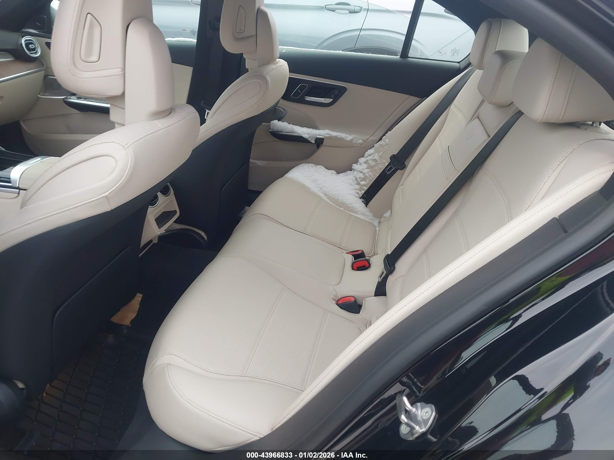 MERCEDES-BENZ C image 8