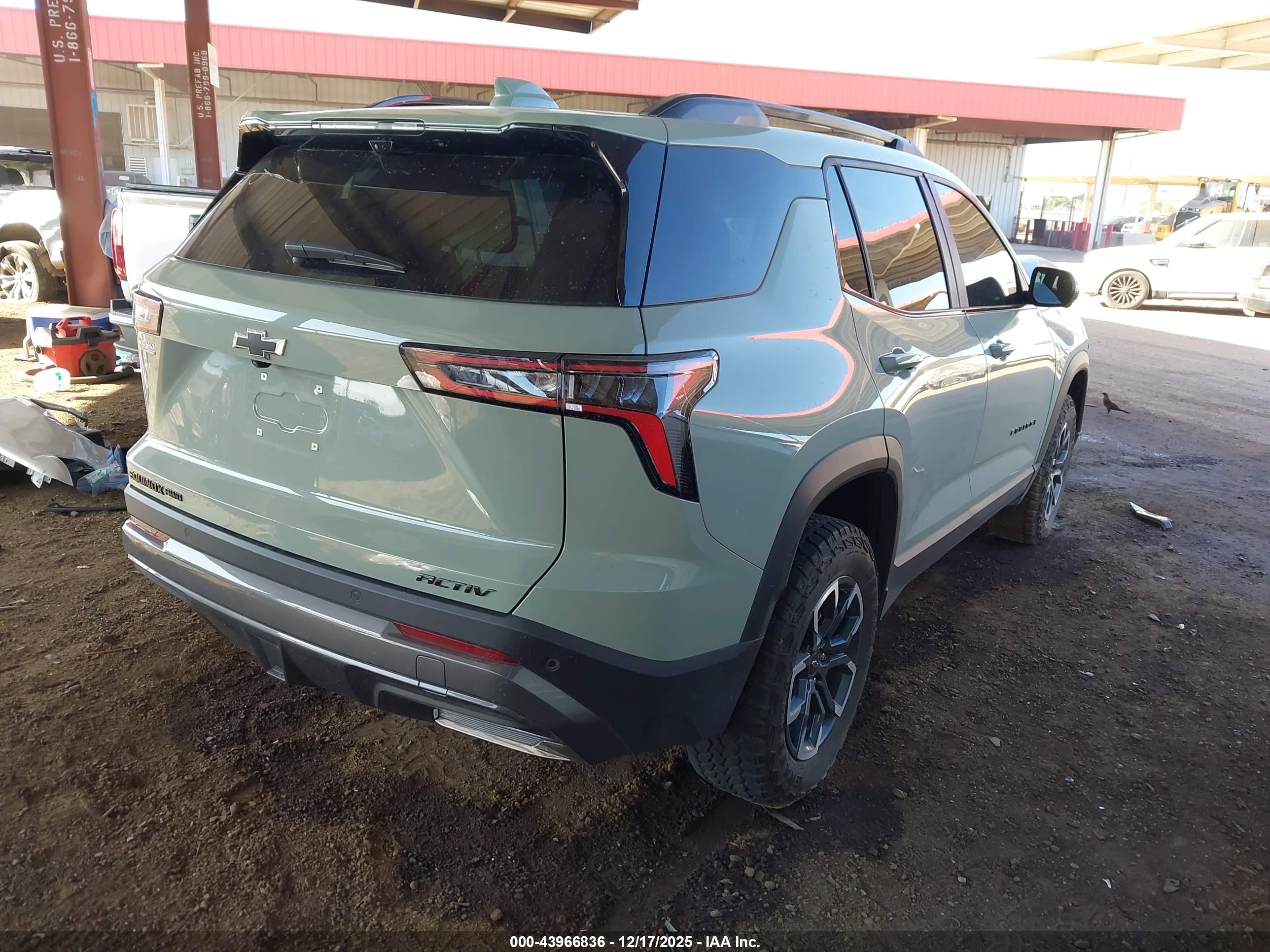 CHEVROLET EQUINOX image 4