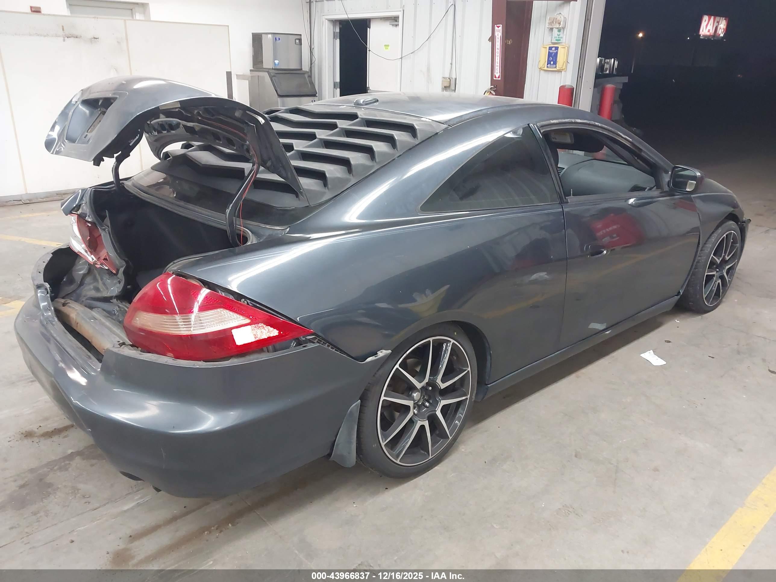 HONDA ACCORD image 4