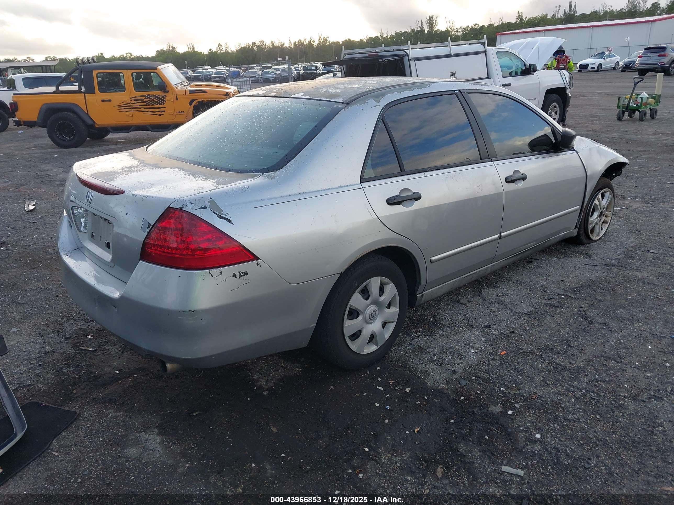 HONDA ACCORD image 4