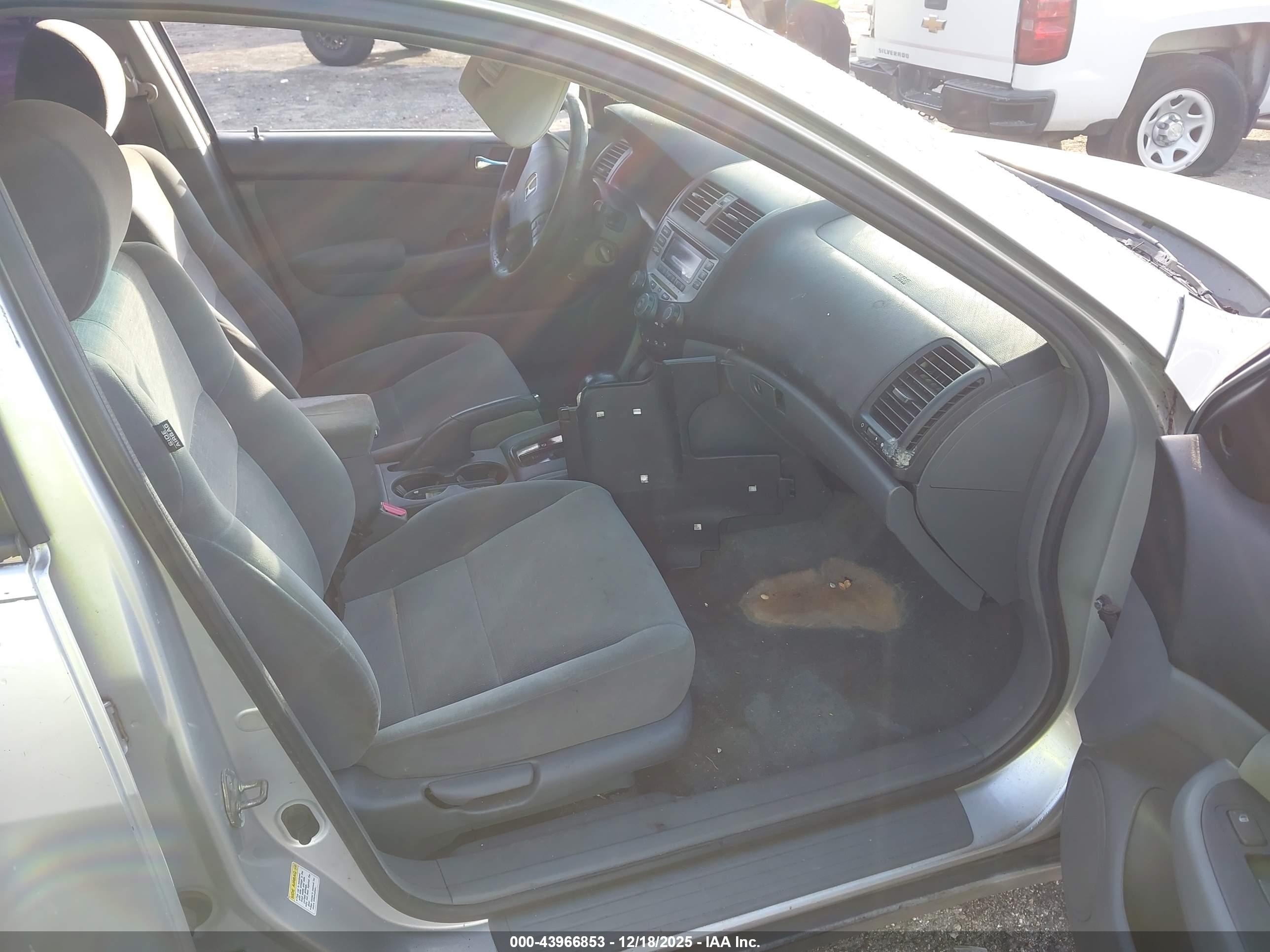 HONDA ACCORD image 5