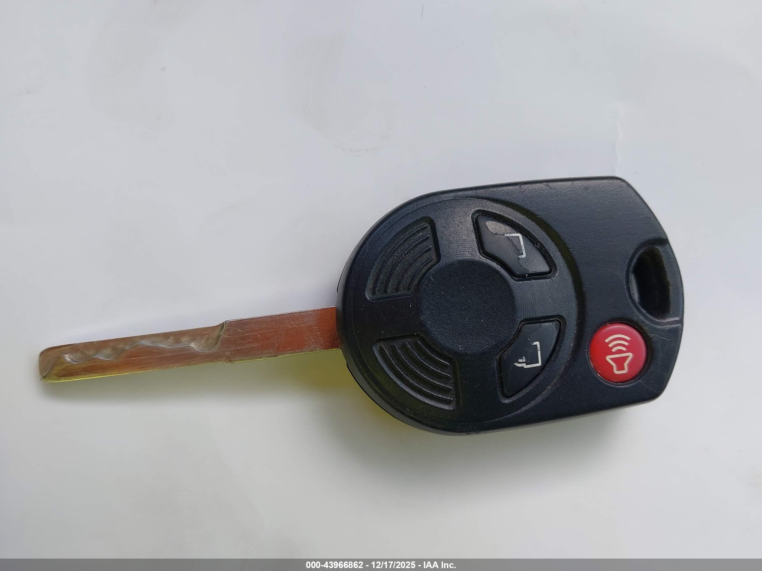 FORD ESCAPE image 11
